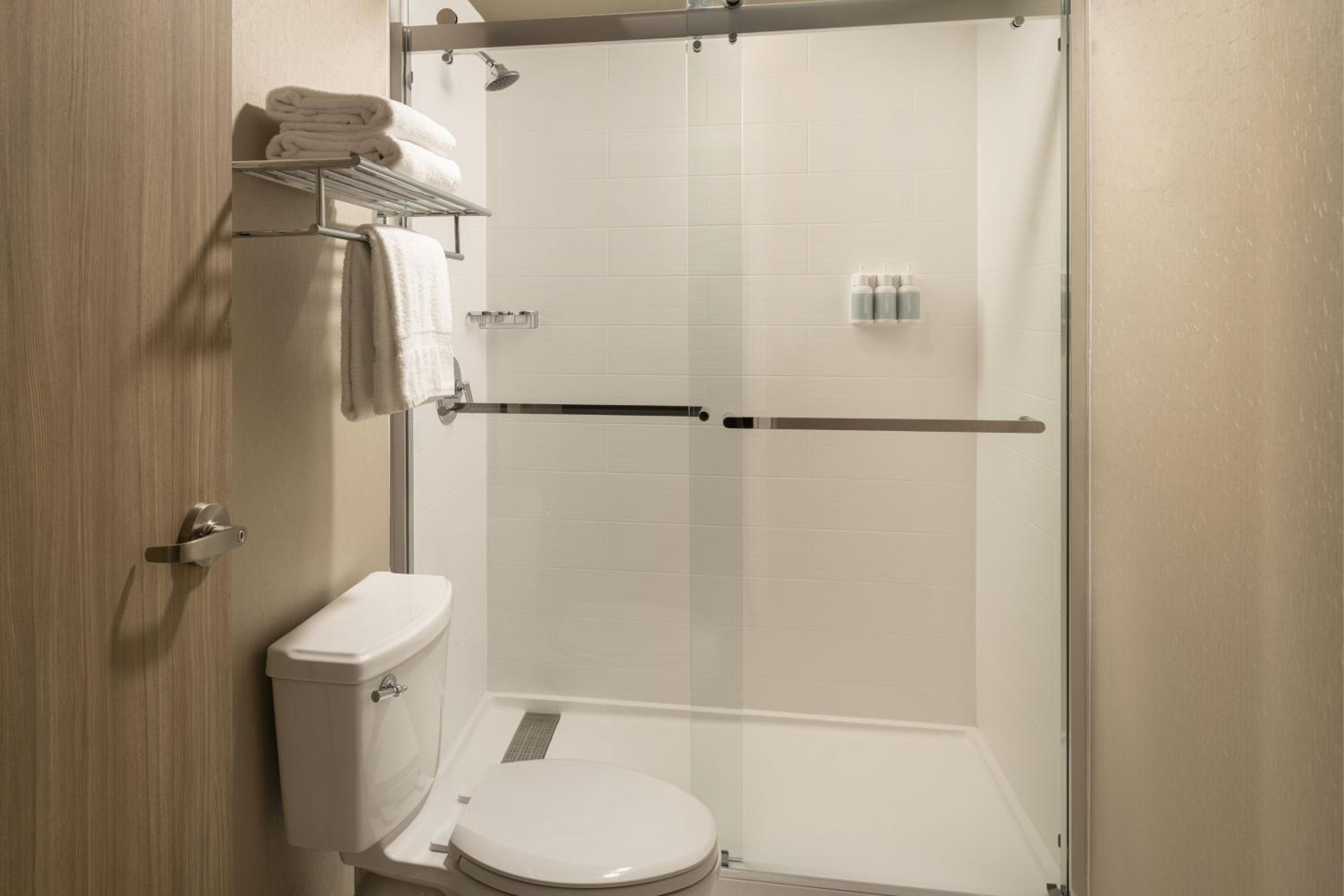 King Suite, One-Bedroom Suite, 1 King, Trundle Bed - Photo 7