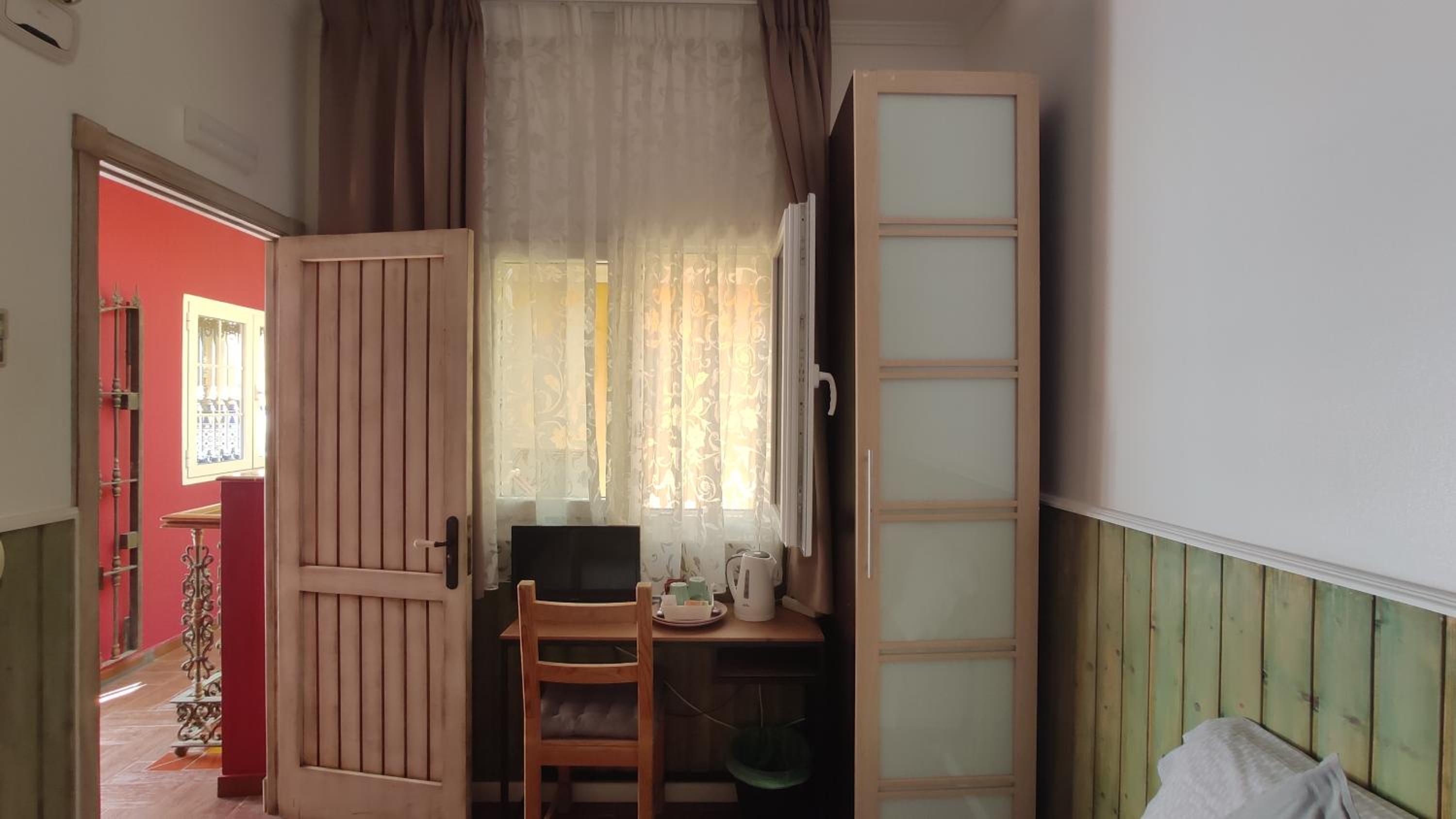 Small Double Room photo 2