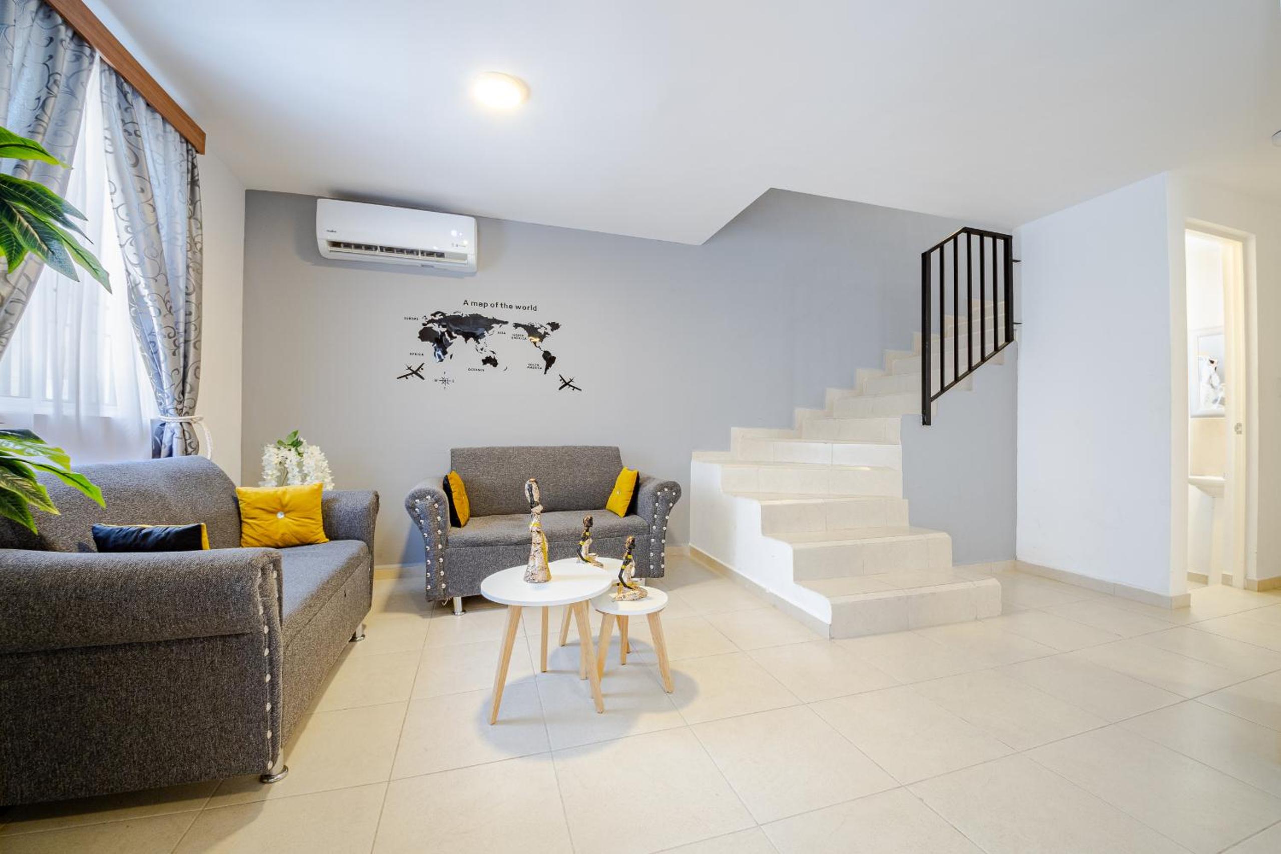 Three-Bedroom House - Photo 28
