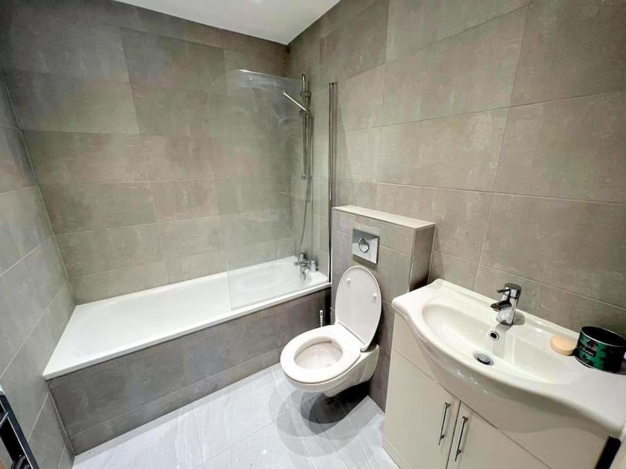 Two-Bedroom House photo 3