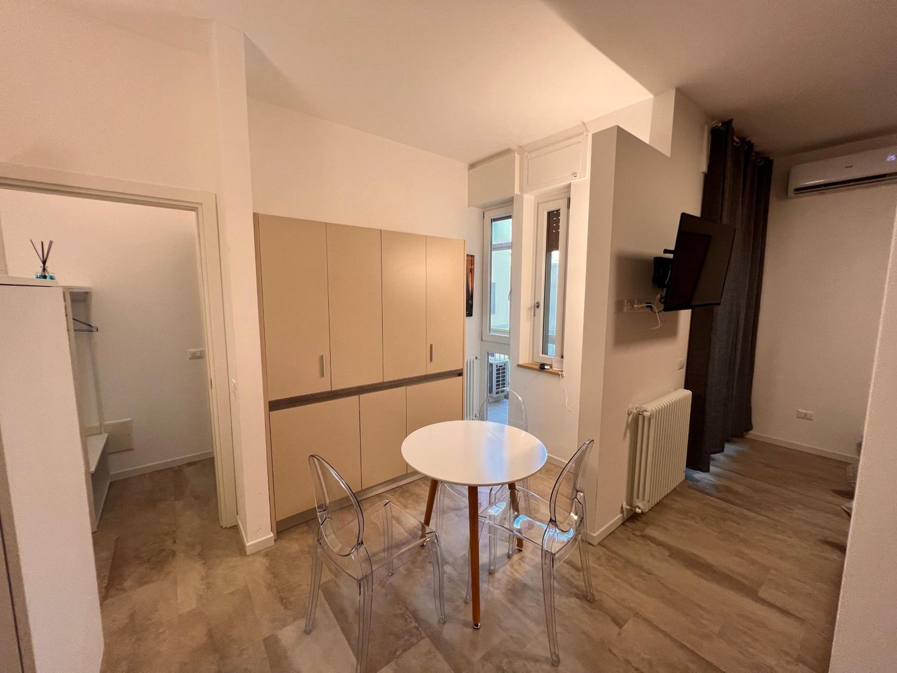 One-Bedroom Apartment - Photo 21