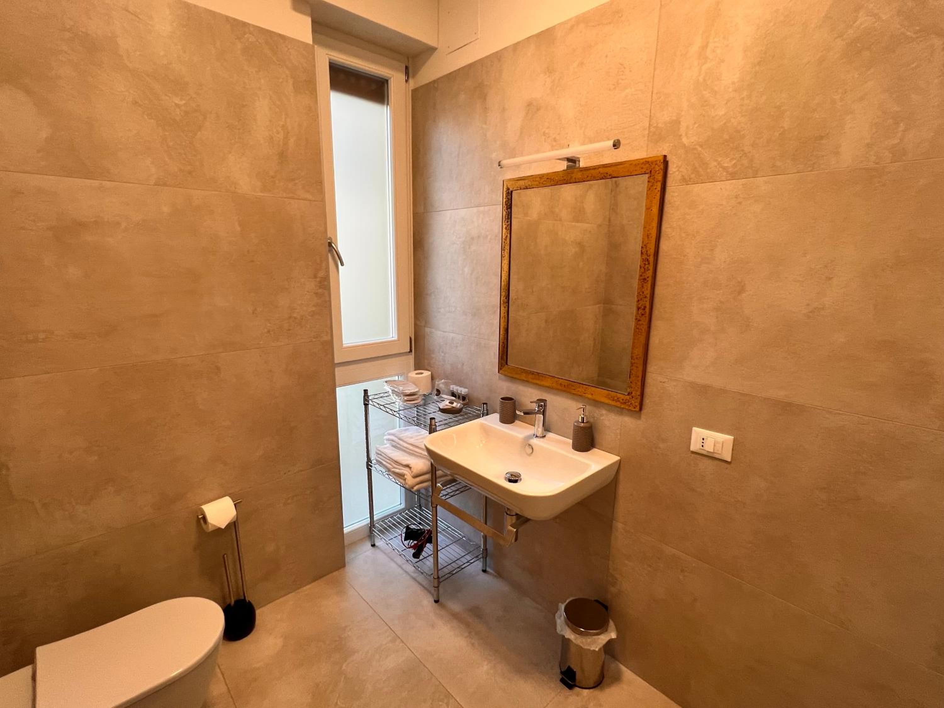 One-Bedroom Apartment - Photo 22