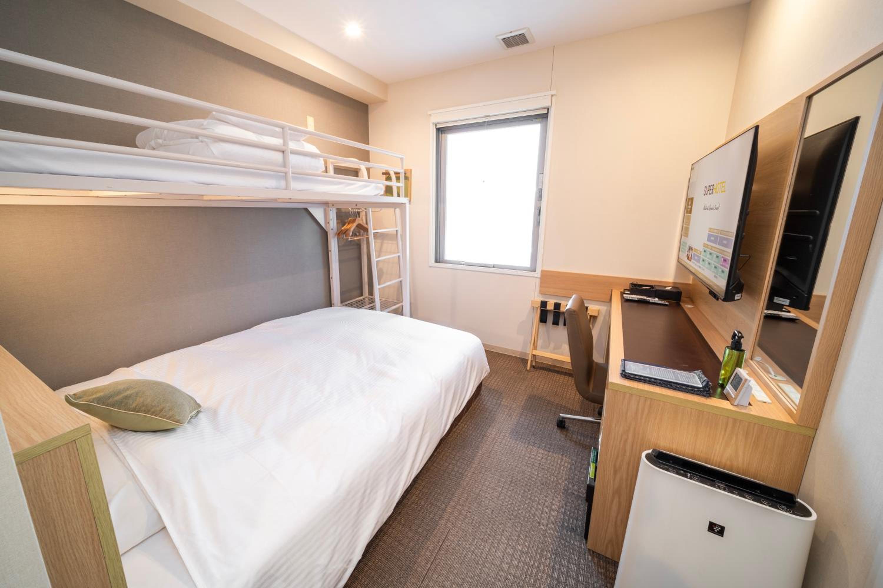 Double Room with Loft - Non-Smoking