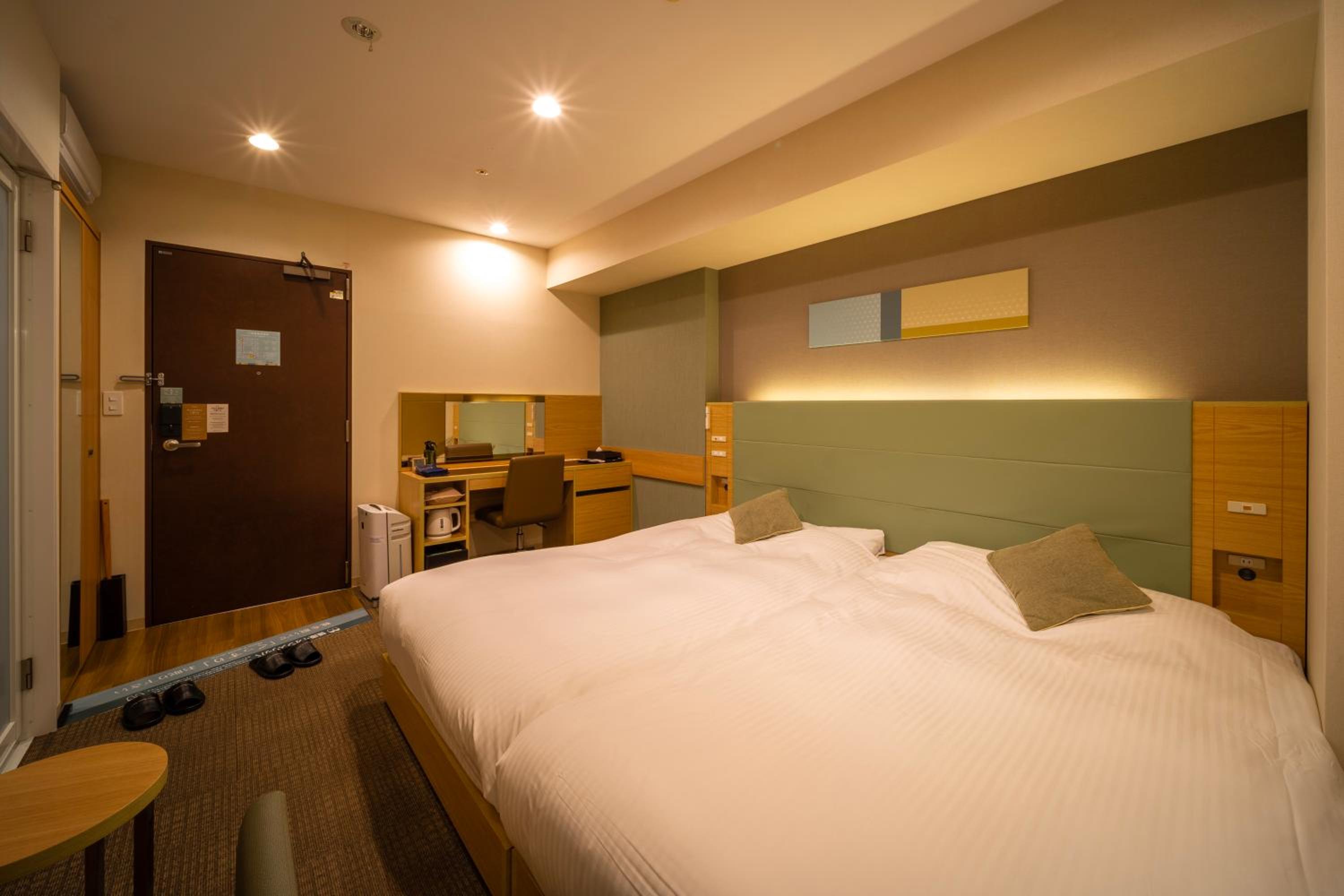 Hollywood Twin Room - Non-Smoking