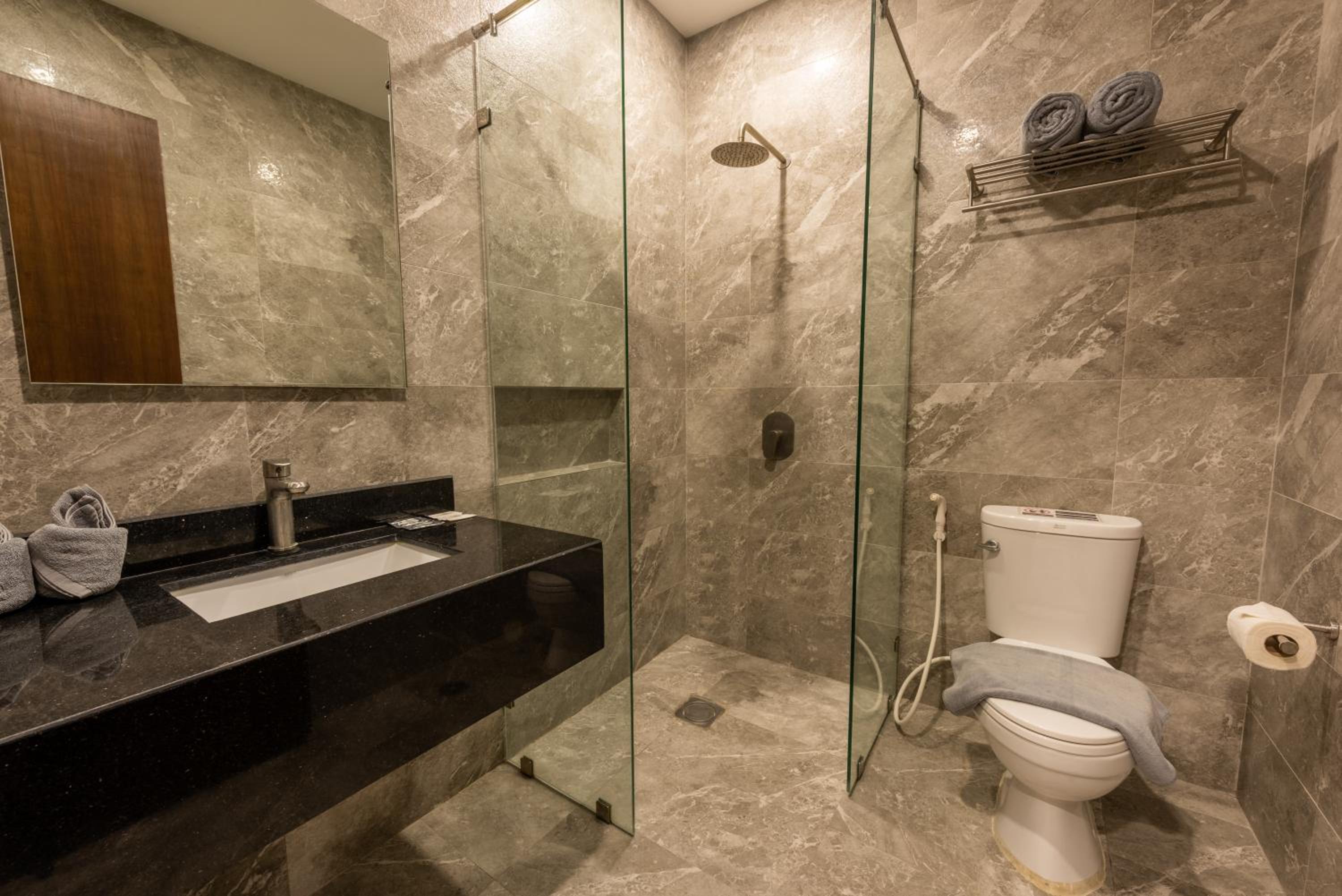 Deluxe Twin Room - Photo 7