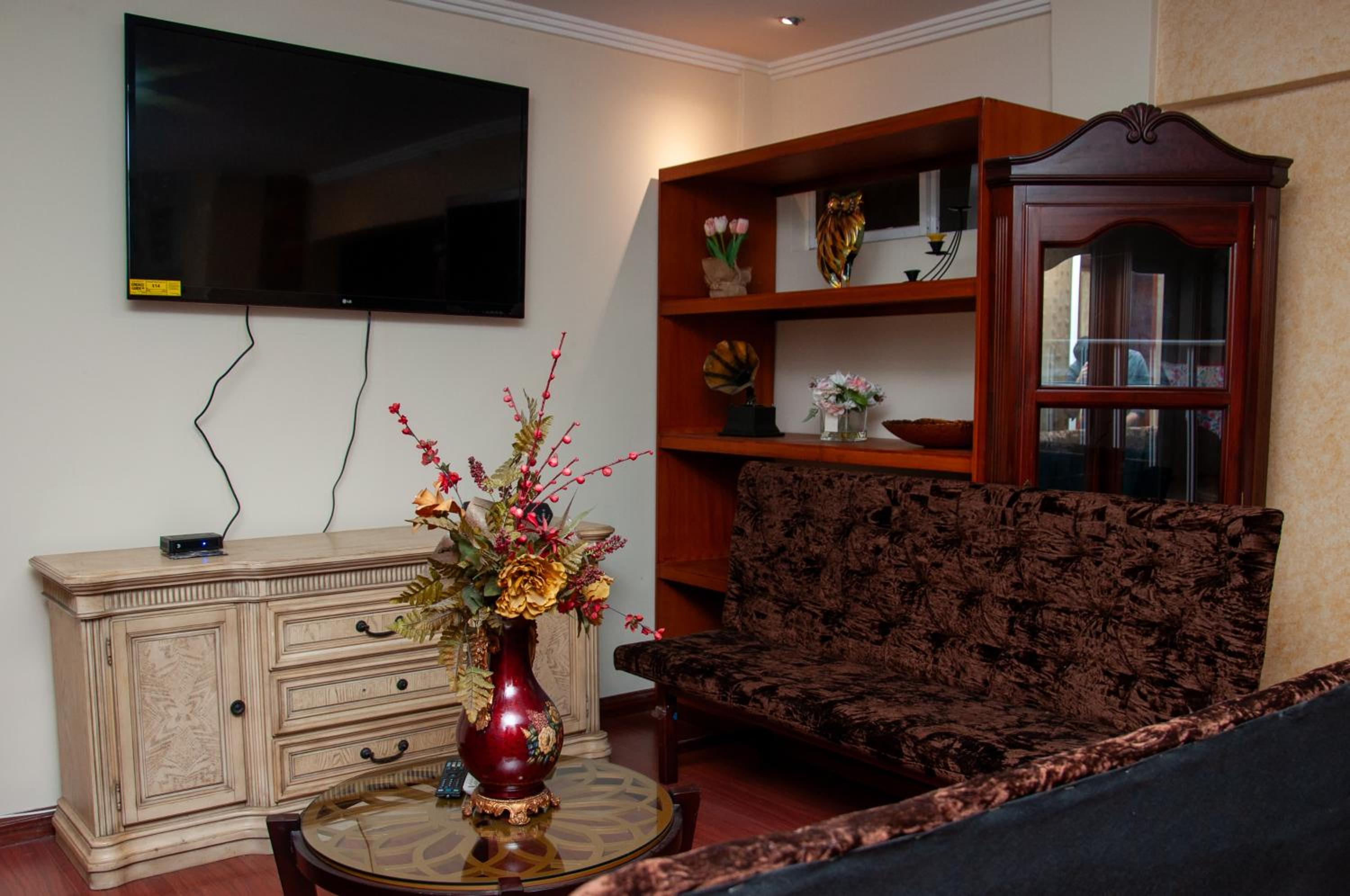 Three-Bedroom Apartment photo 1