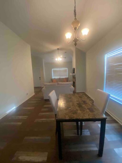 One-Bedroom House photo 3