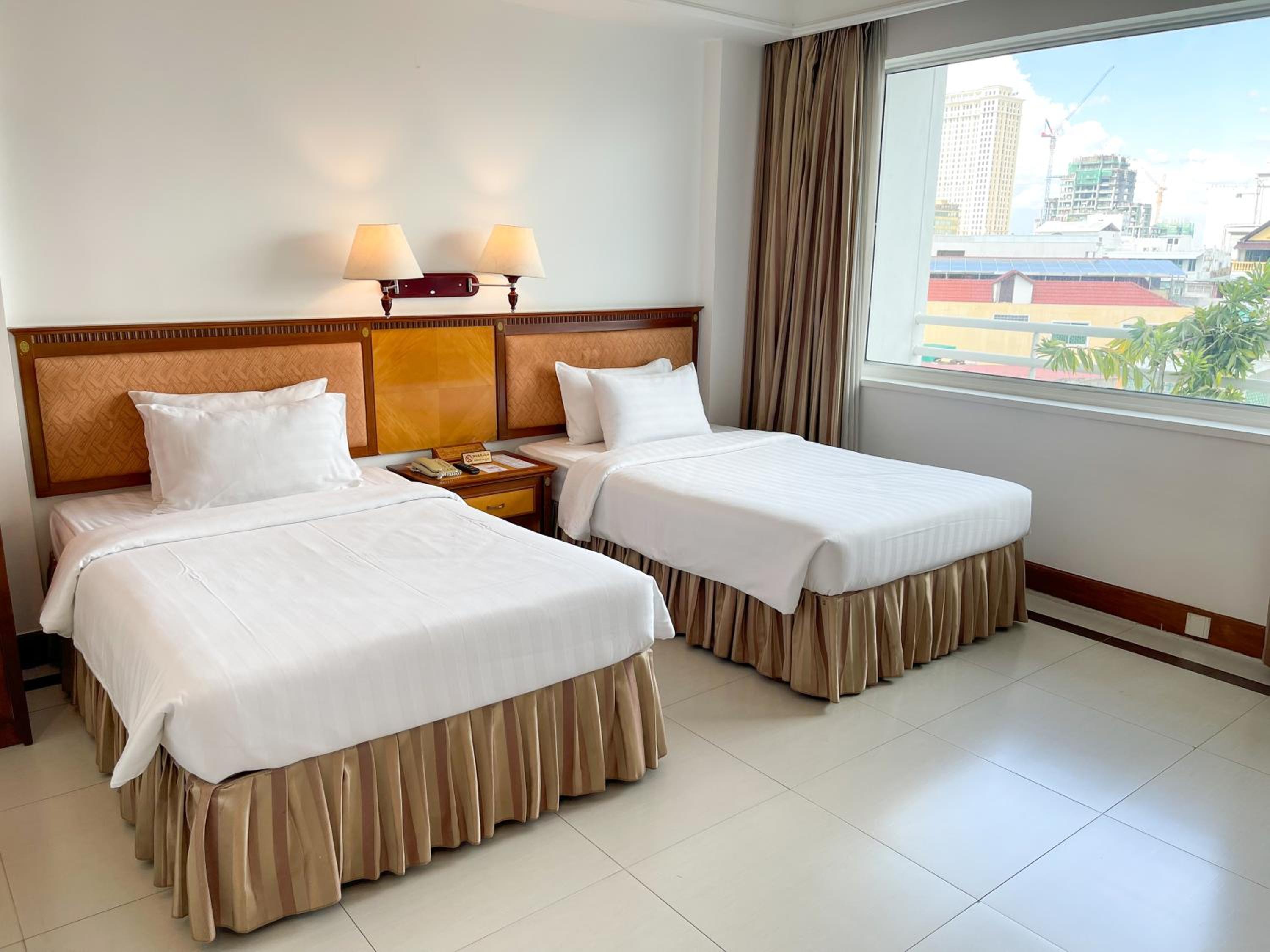 Deluxe Twin Room - Photo 6