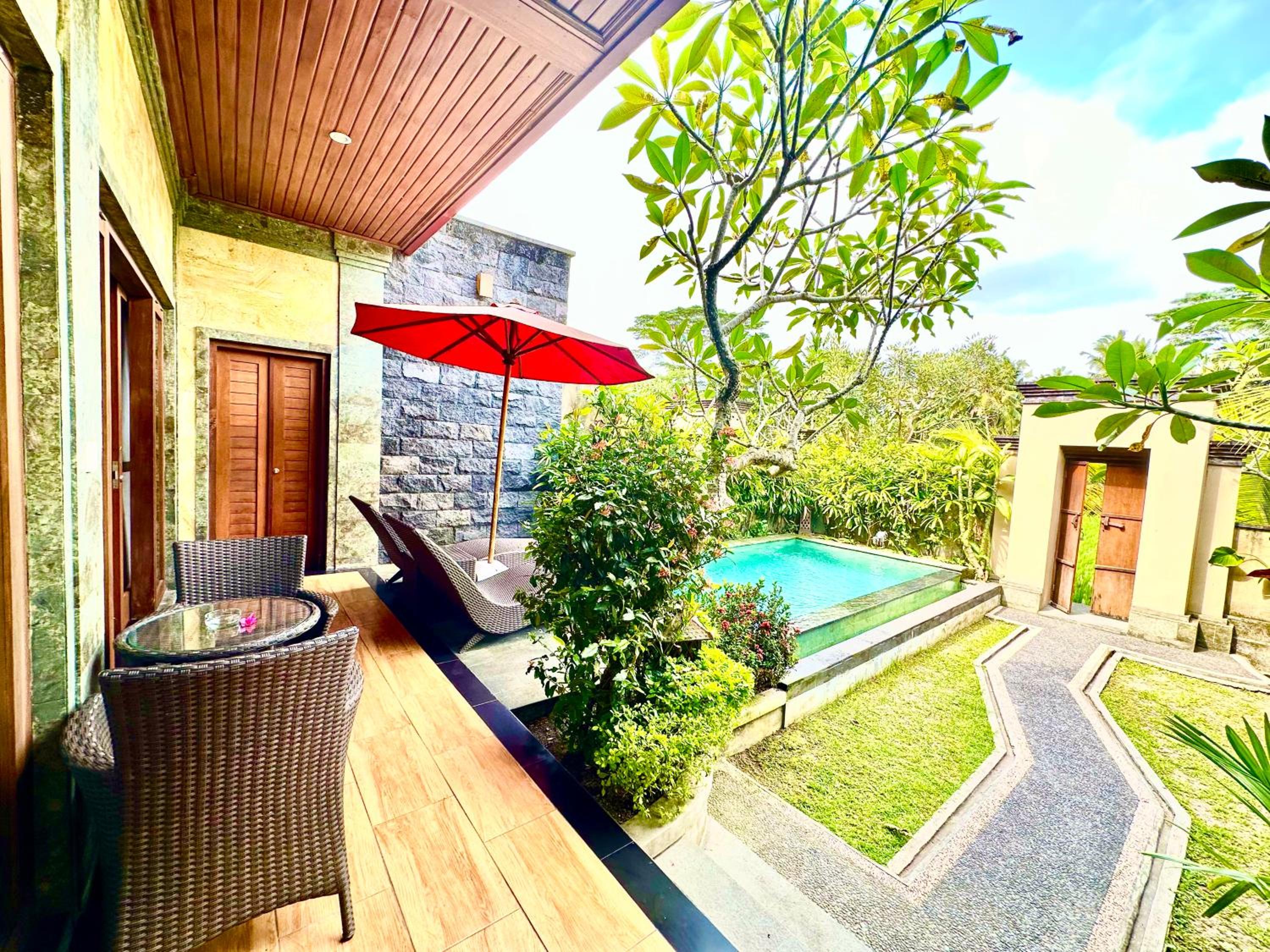 Spacious One-Bedroom Classic Villa with Private Pool photo 3