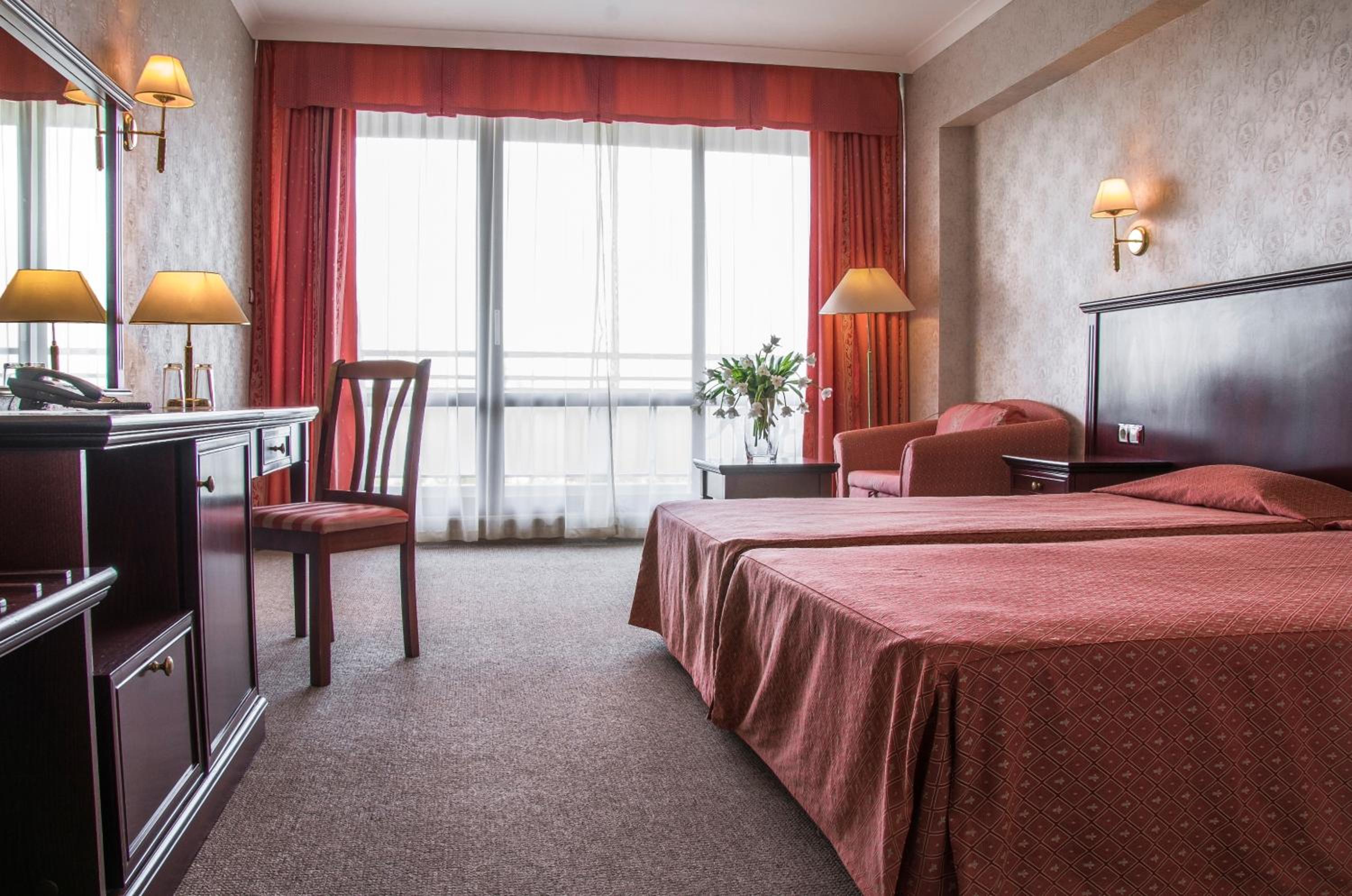 Twin Room with Balcony photo 2