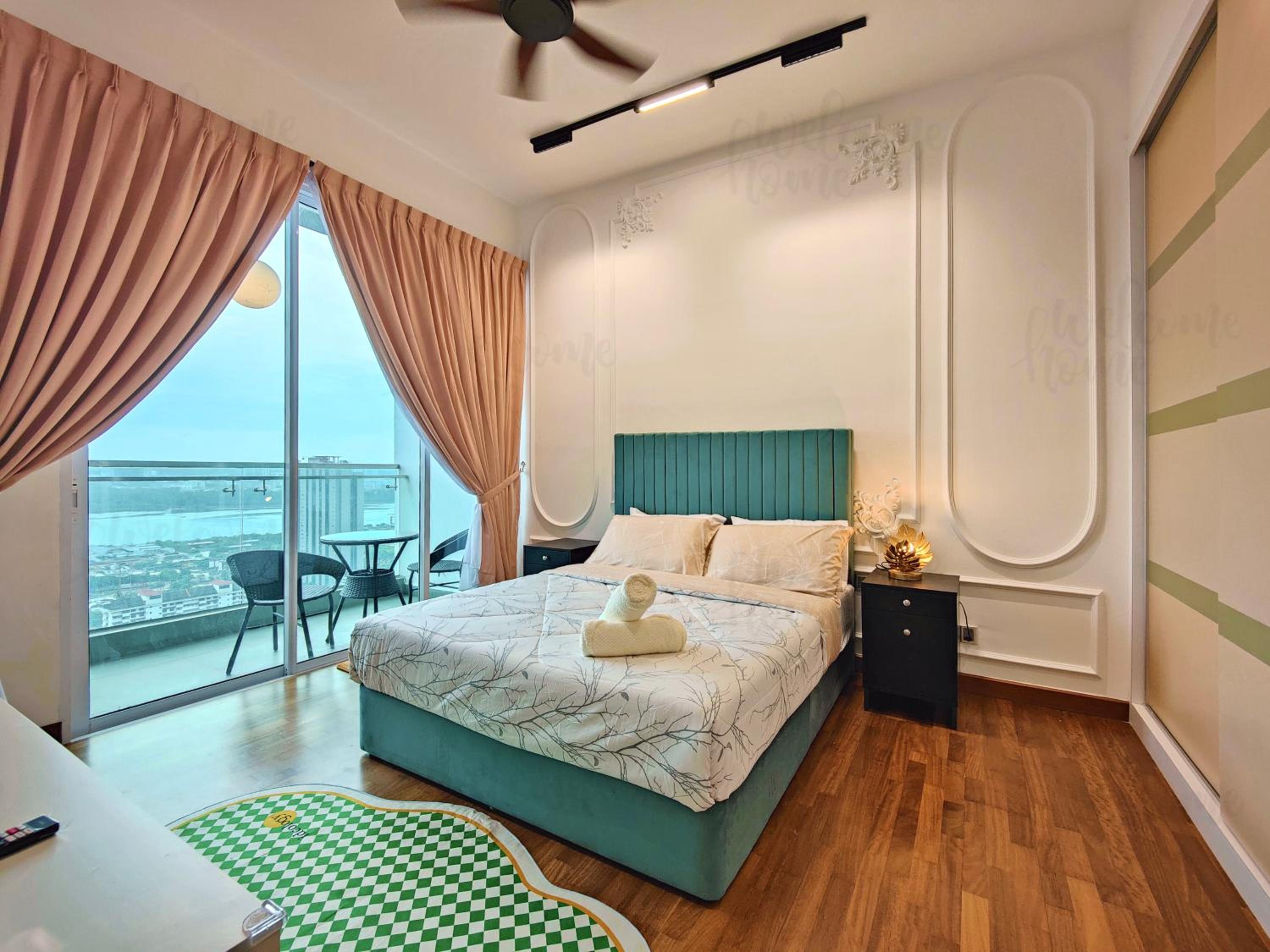 Studio Apartment with Sea View