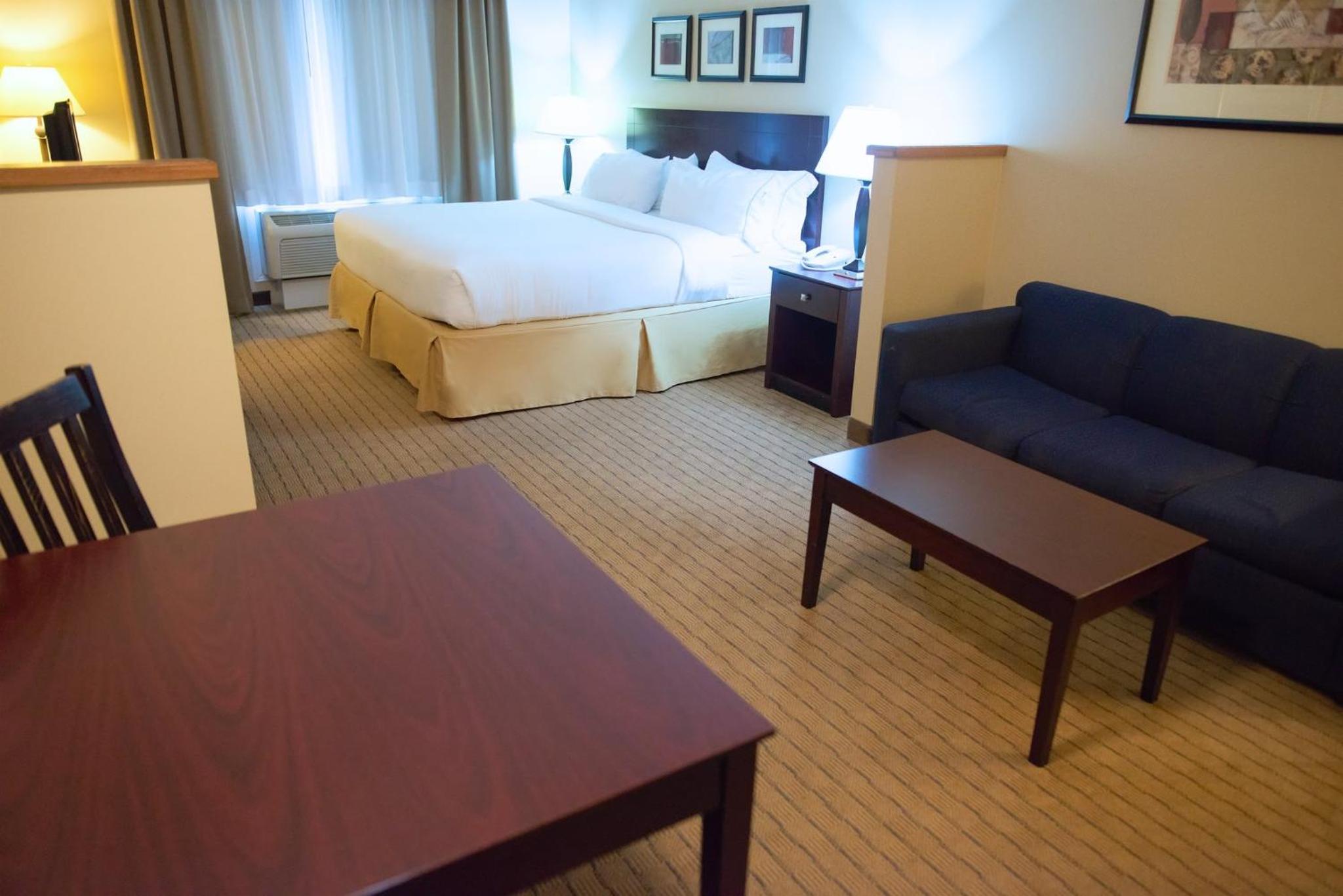 King Suite - Photo 11