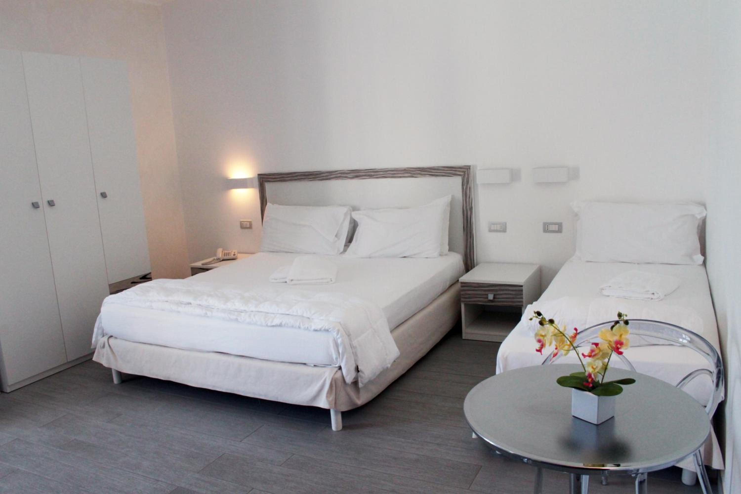 Economy Triple Room