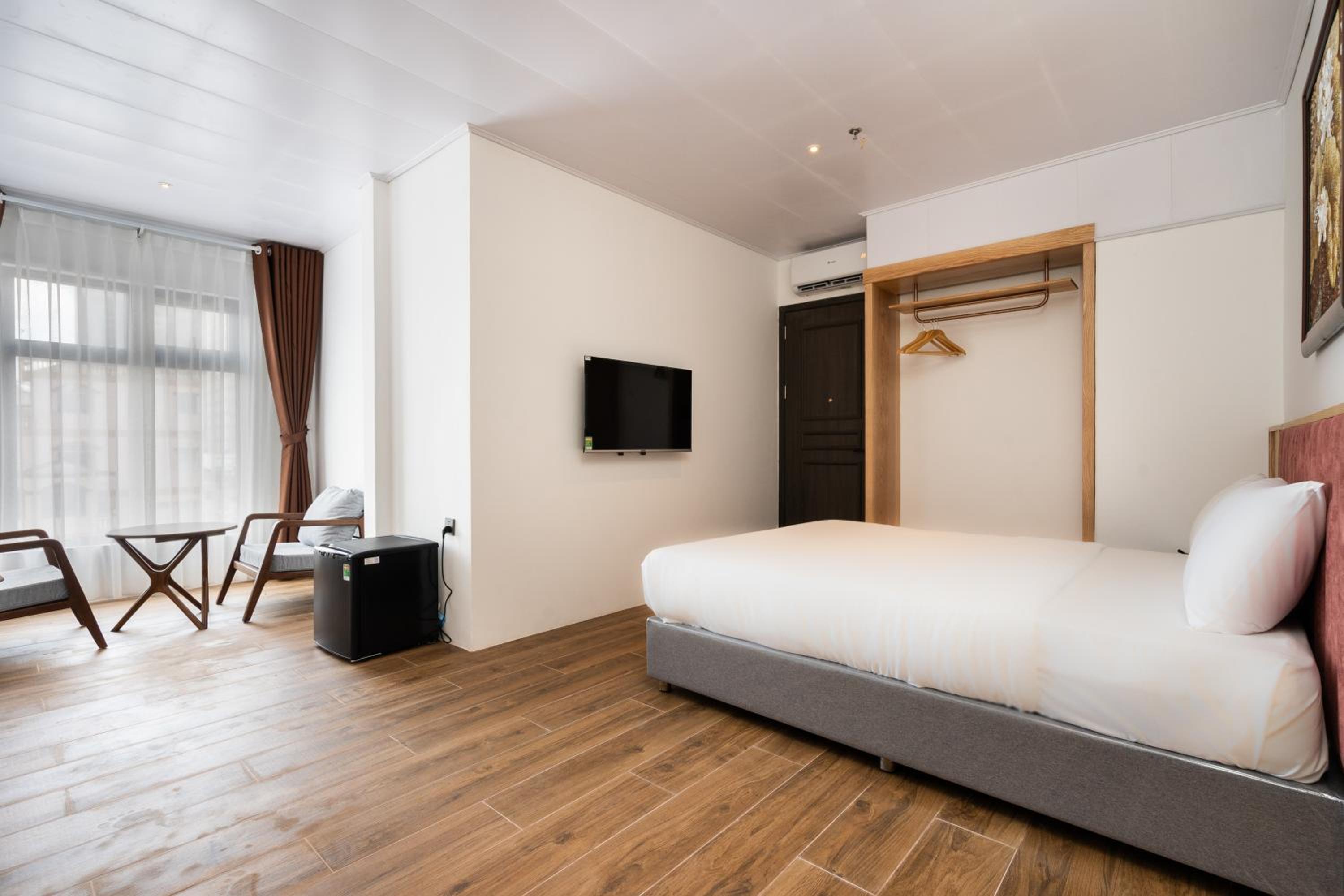 Suite with City View