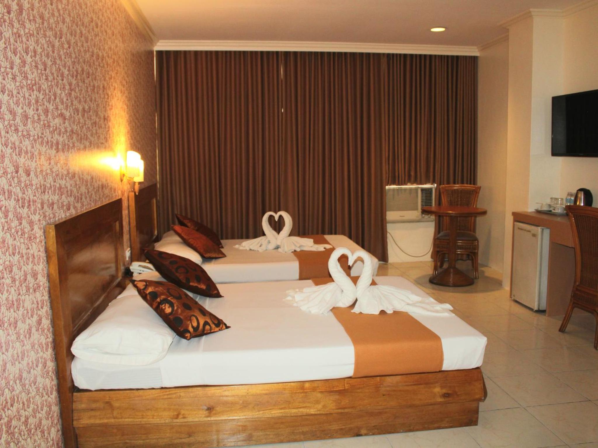 Deluxe Suite