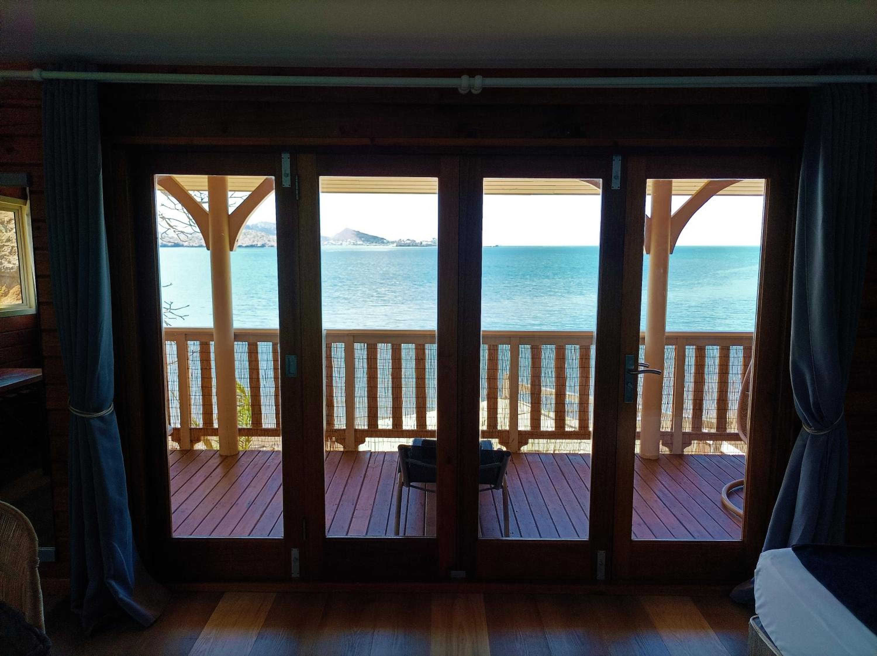 Deluxe Double Room with Balcony photo 2