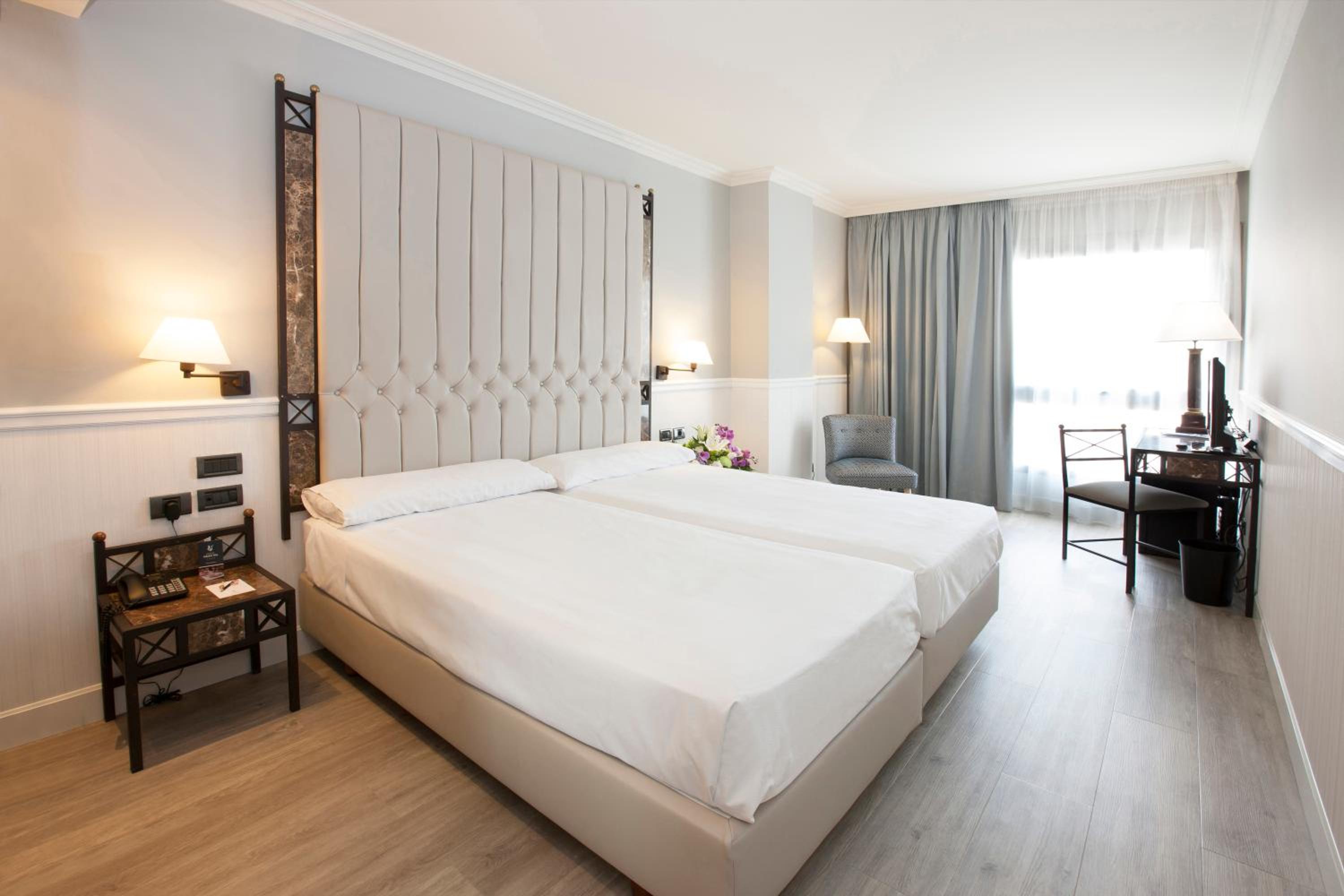 Double Room (1 - 2 Adults) - Photo 3