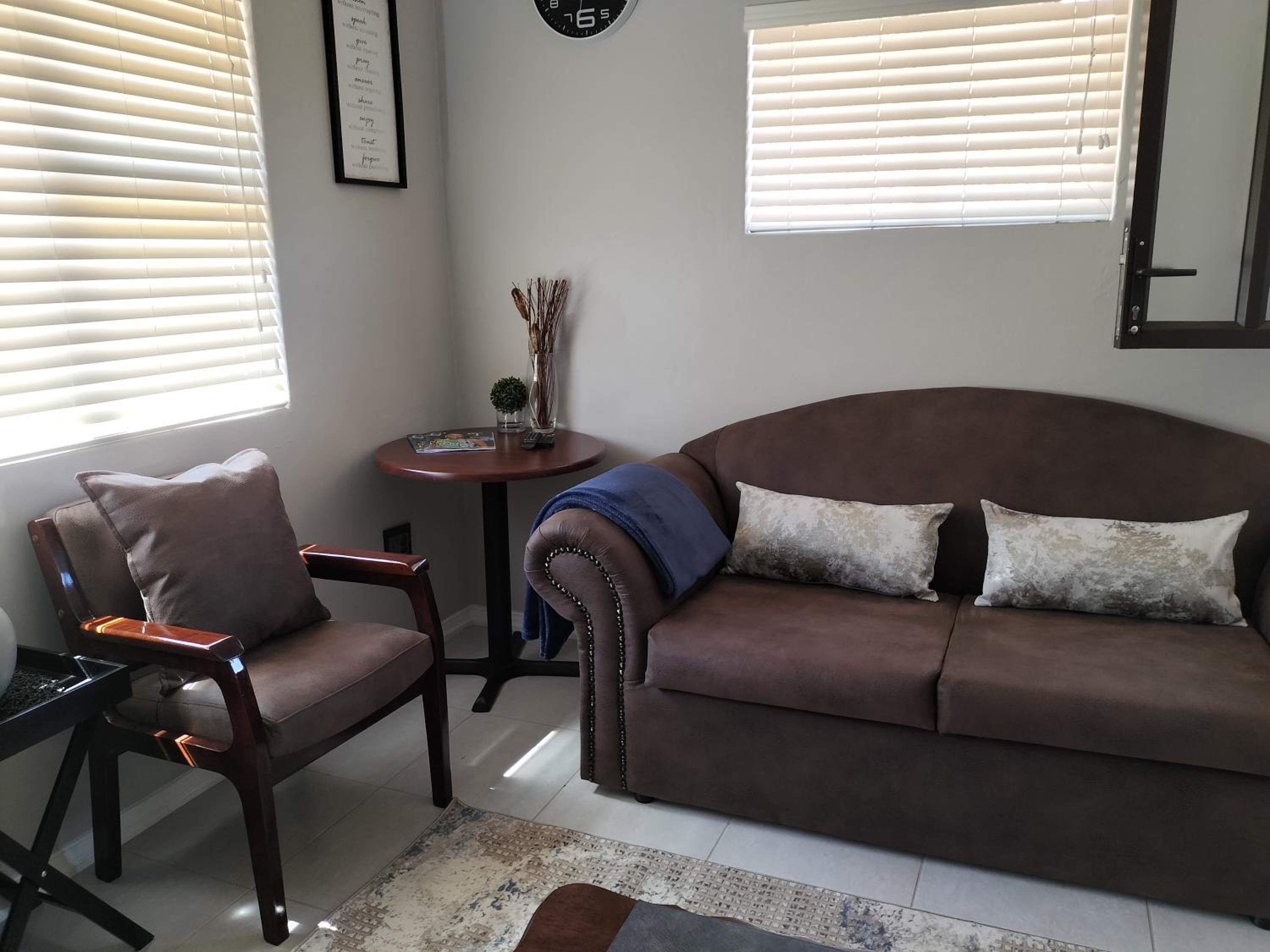 Two-Bedroom Apartment - Photo 21