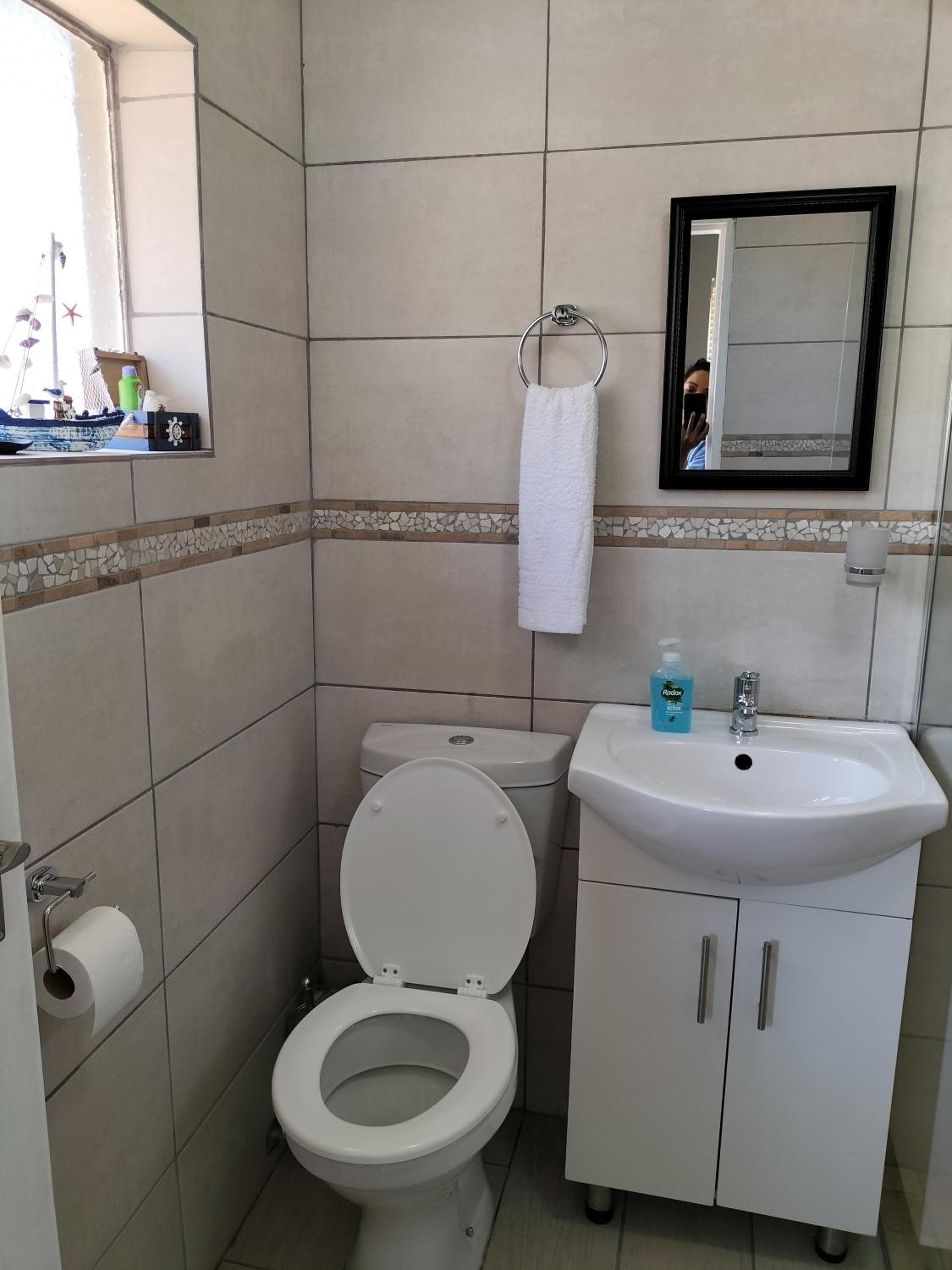 Two-Bedroom Apartment - Photo 18