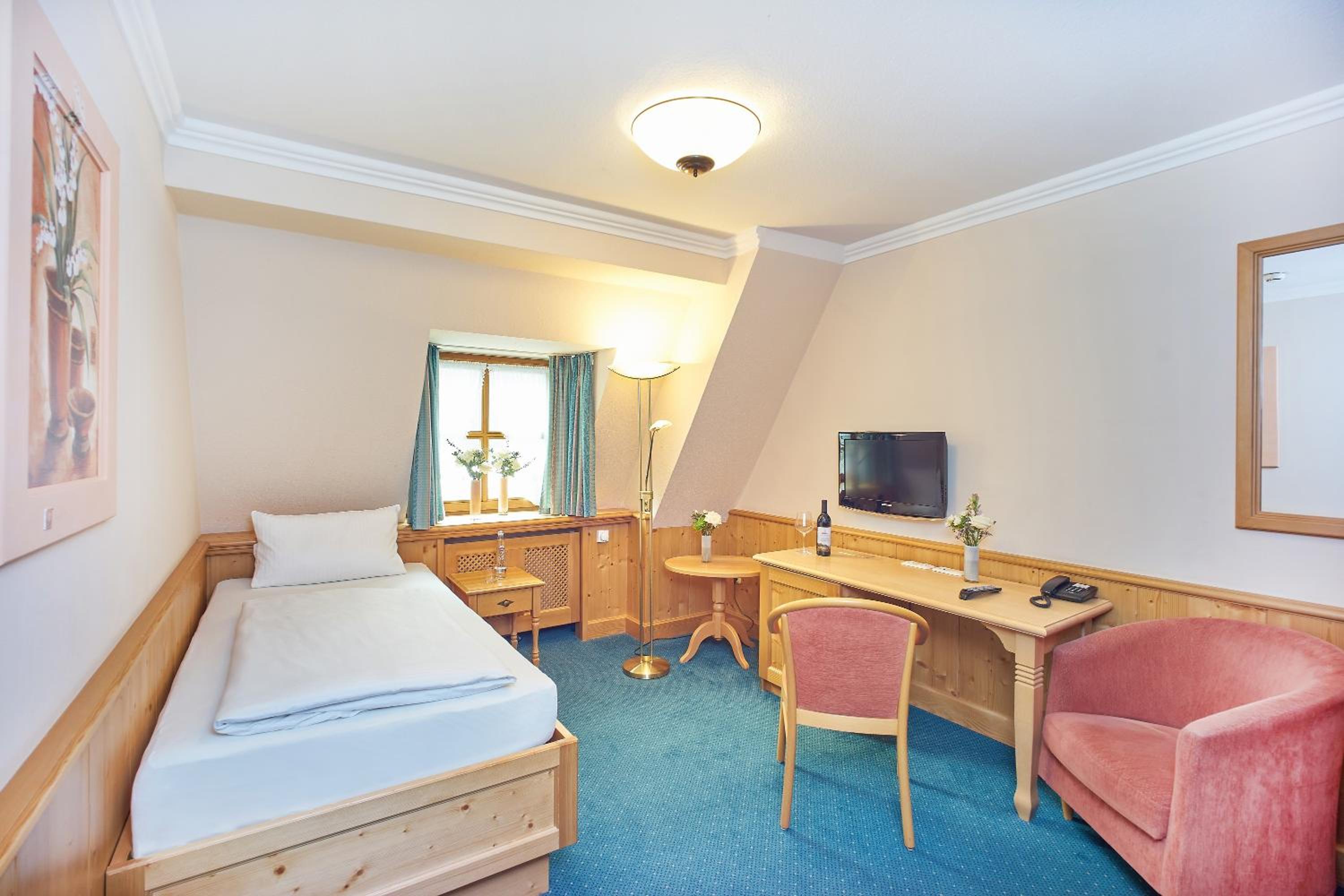 Single Room photo 2