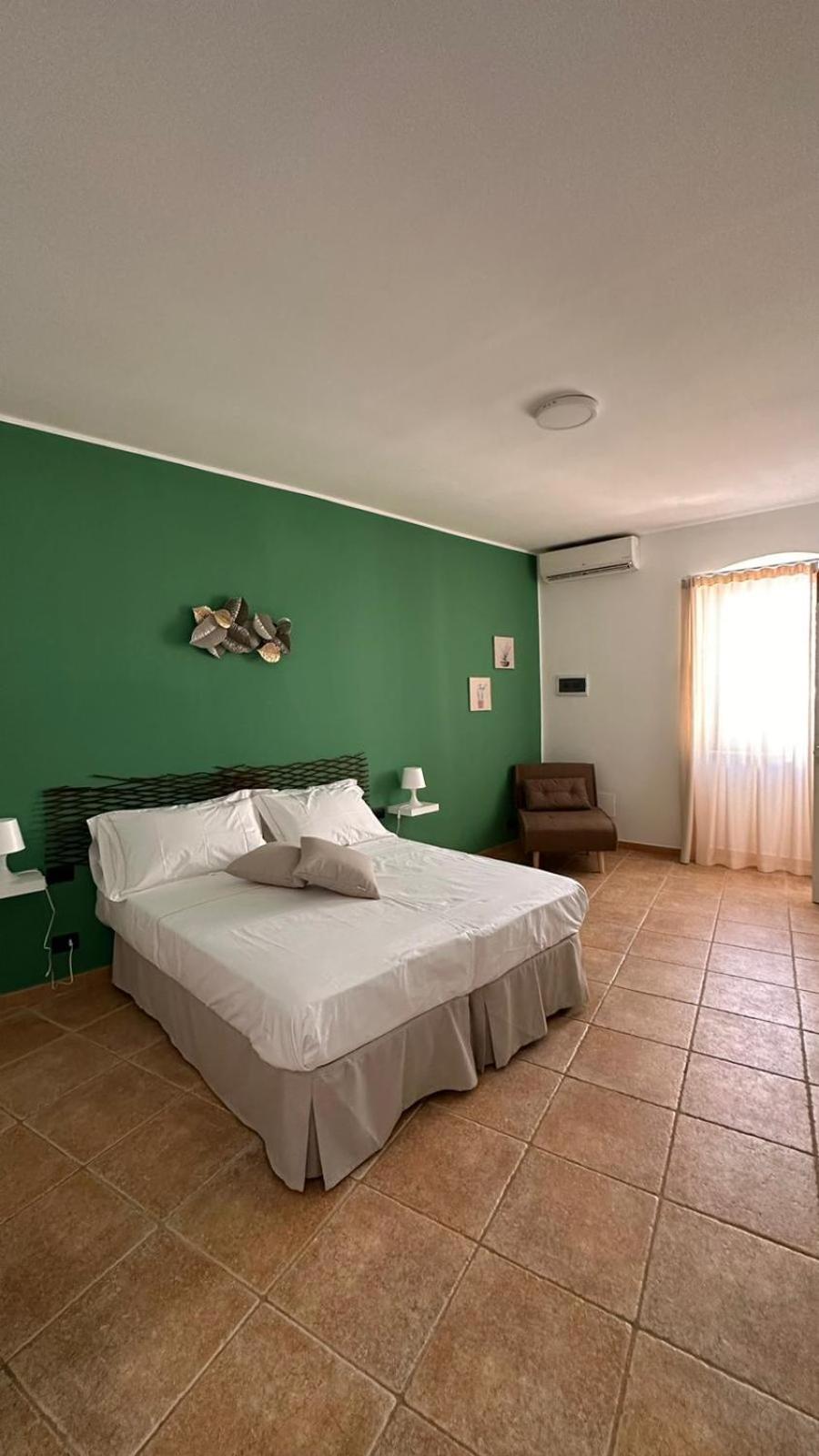 Triple Room with Private Bathroom photo 1
