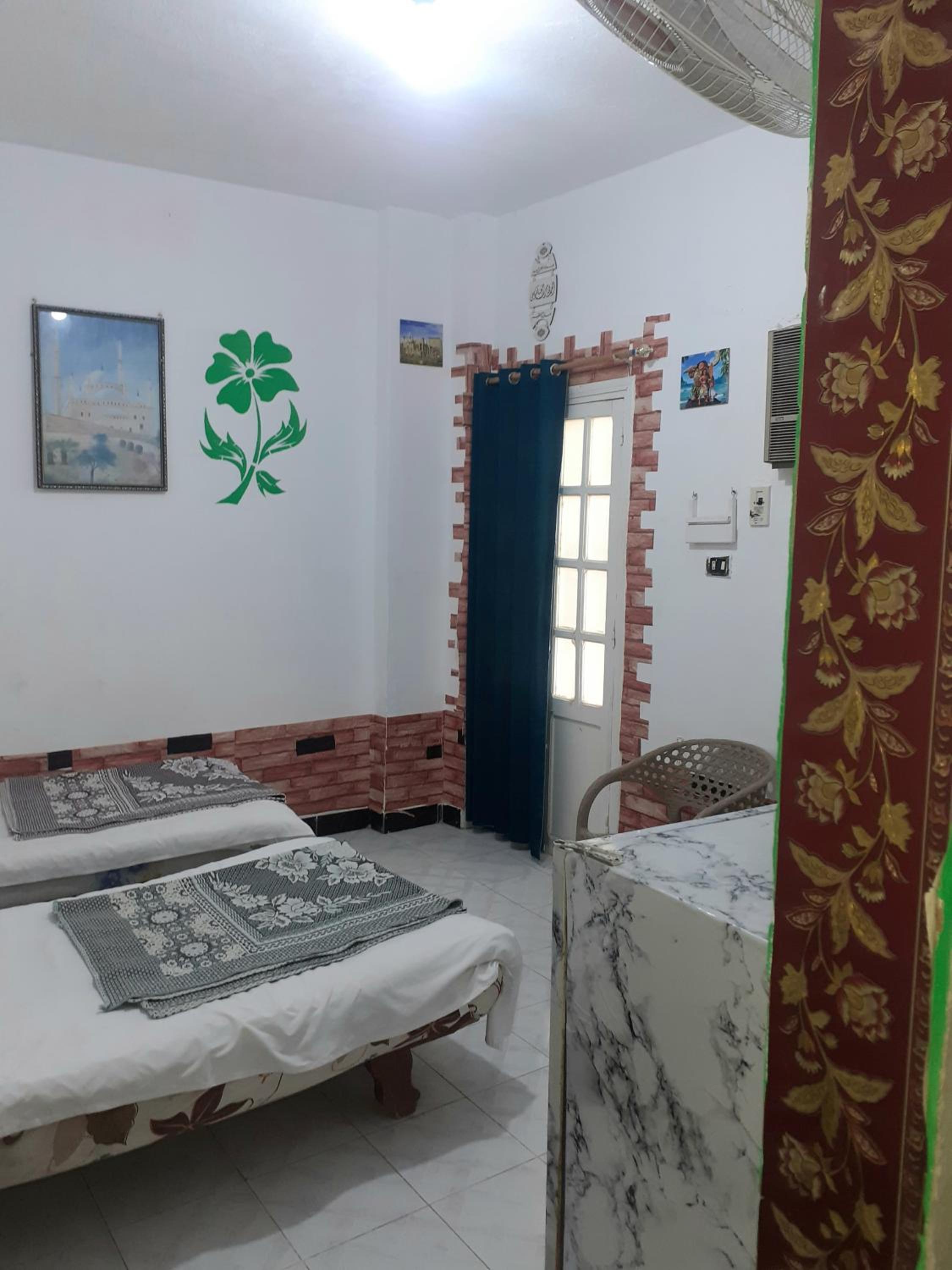 Double Room with Private Bathroom - Photo 16