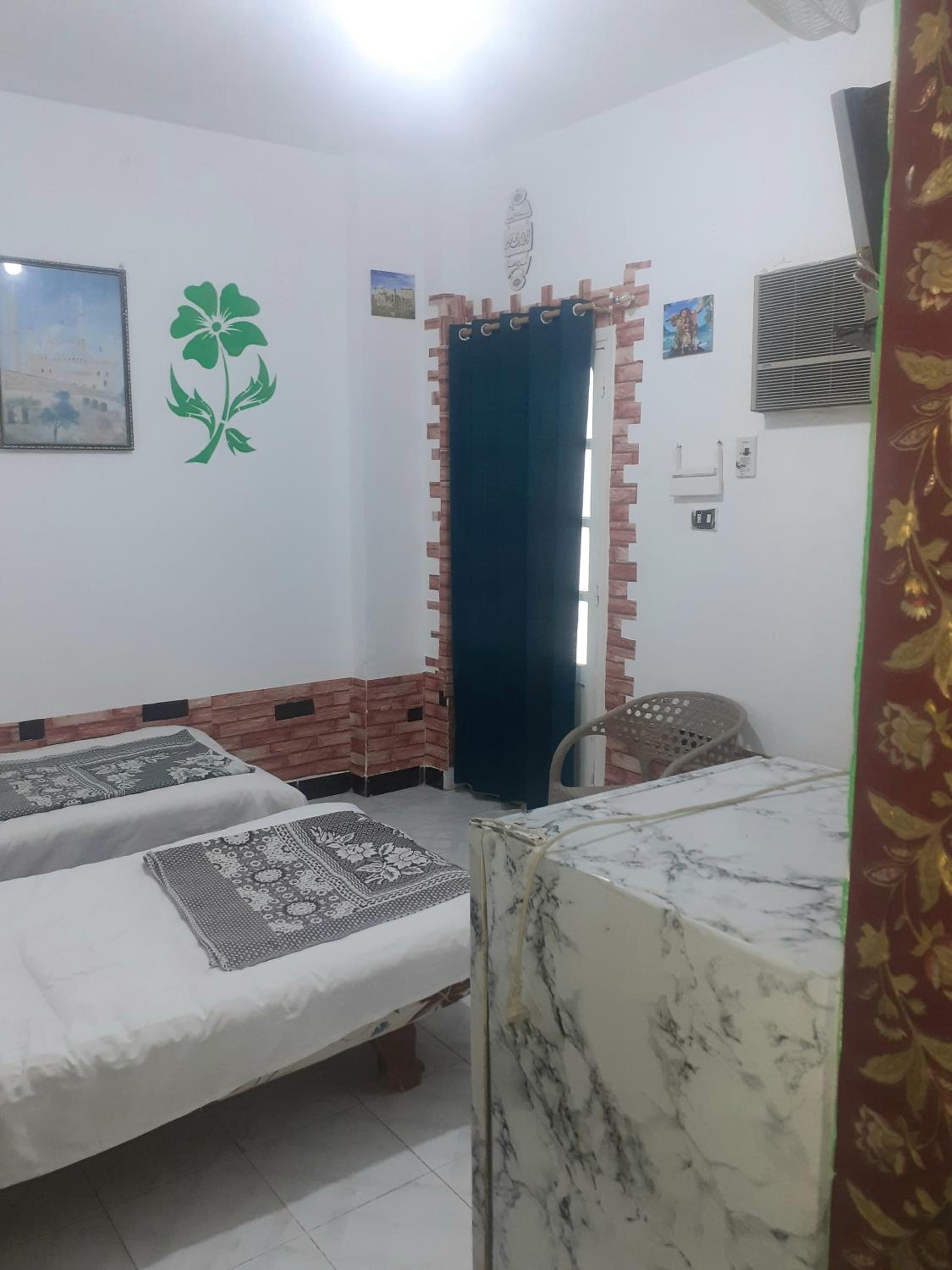 Double Room with Private Bathroom - Photo 18