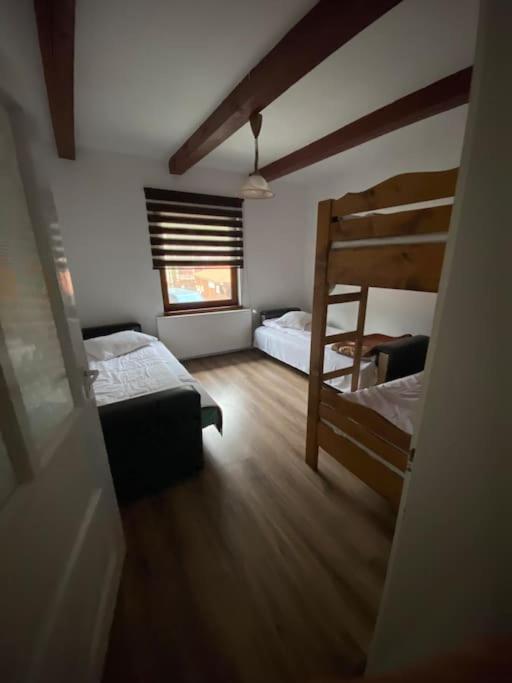 One-Bedroom House photo 1