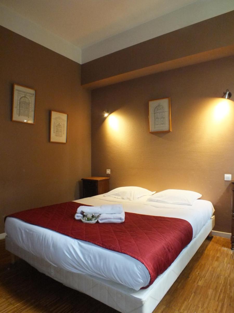 Standard King Room photo 1