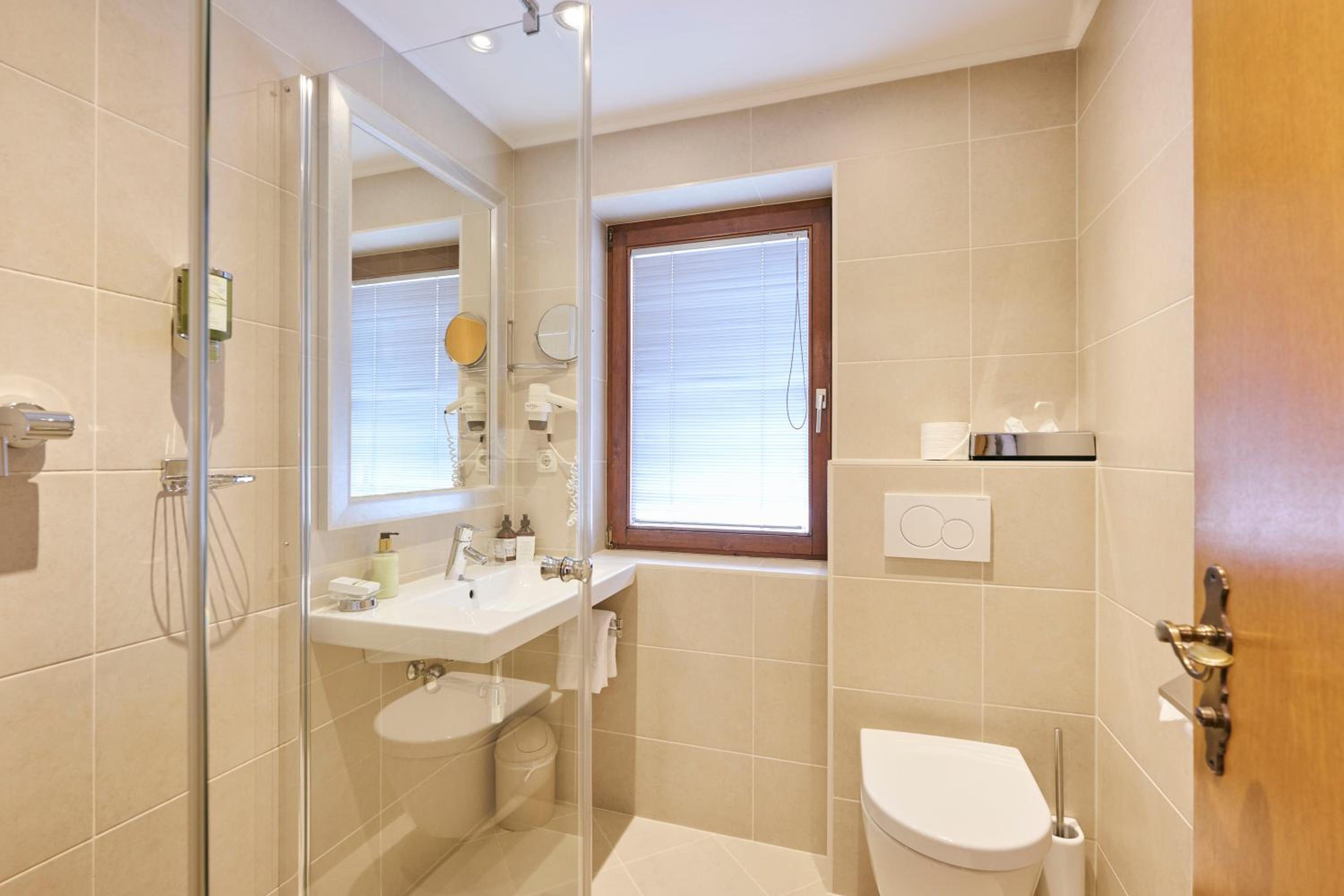 Single Room photo 3