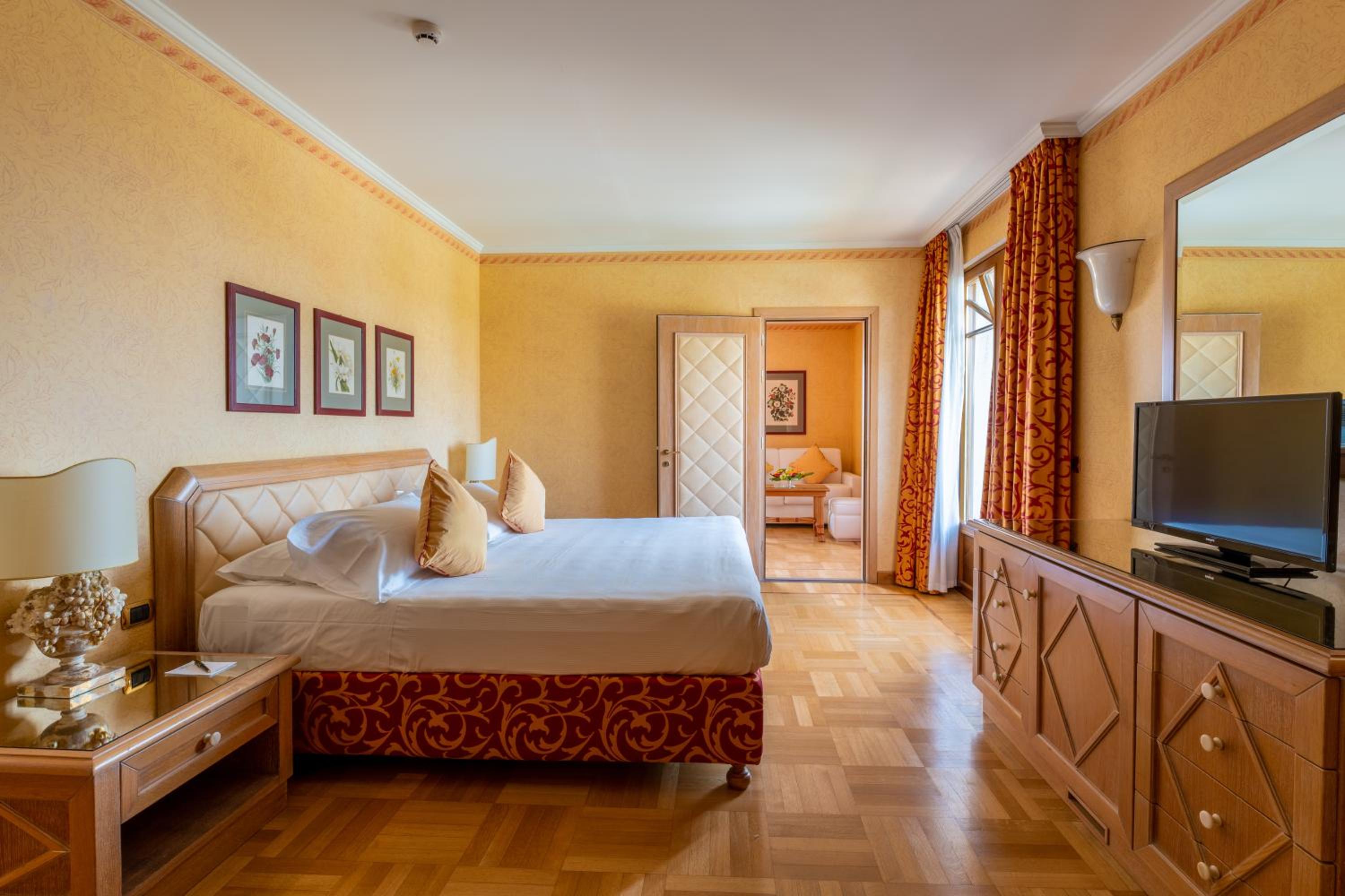 Modern Suite - Villa Duse