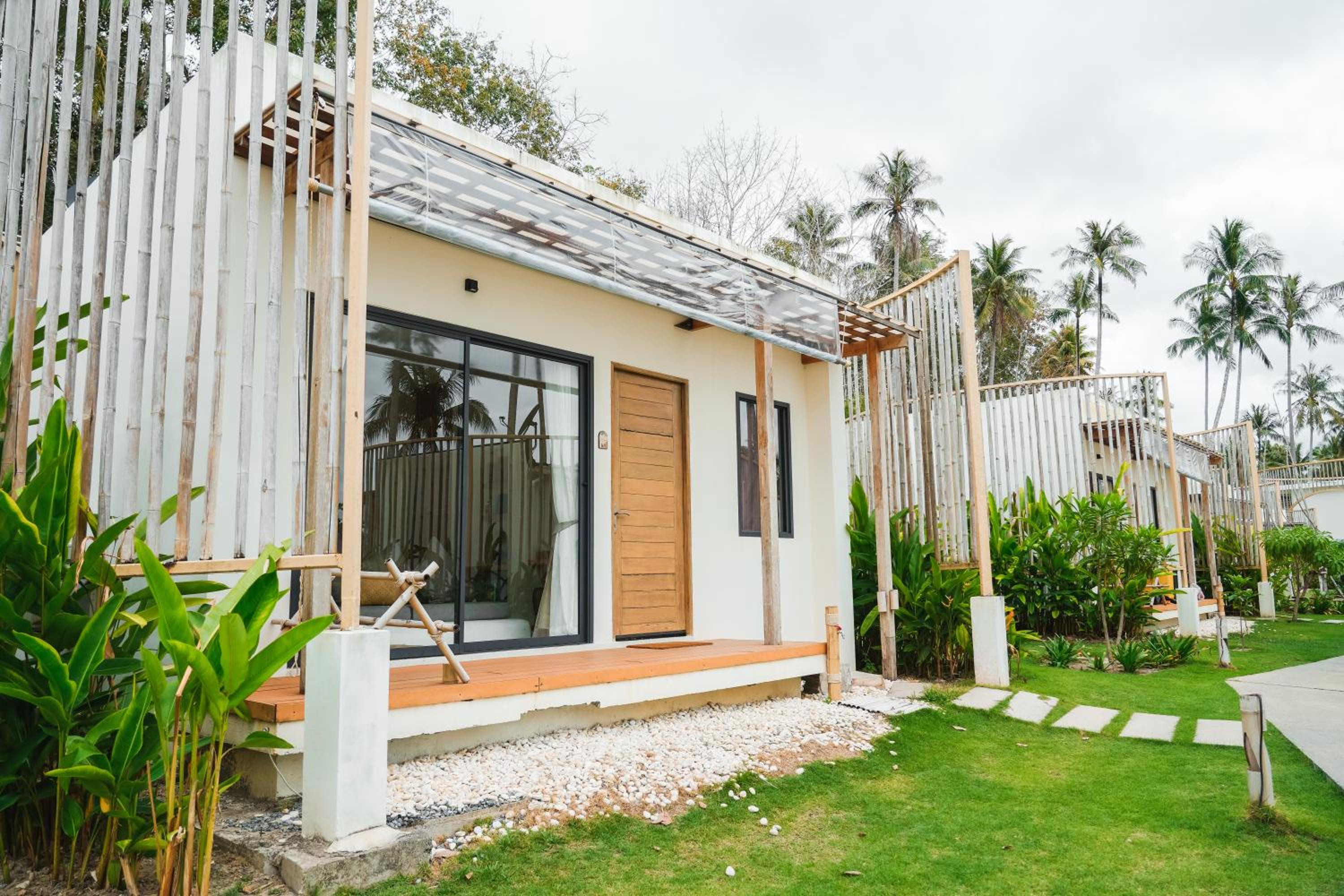 Villa with Sea View - Photo 3