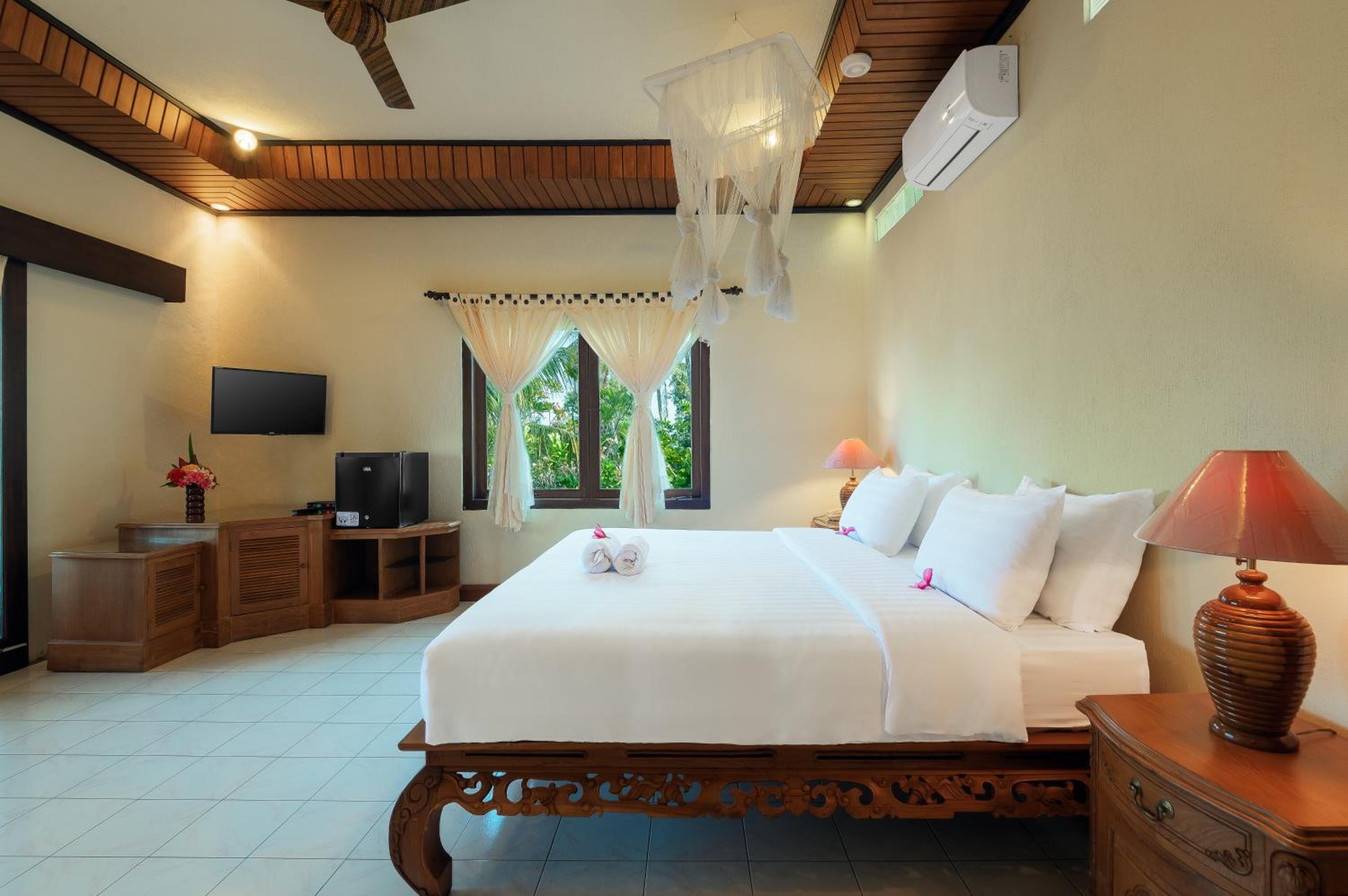 One-Bedroom Villa - Photo 1