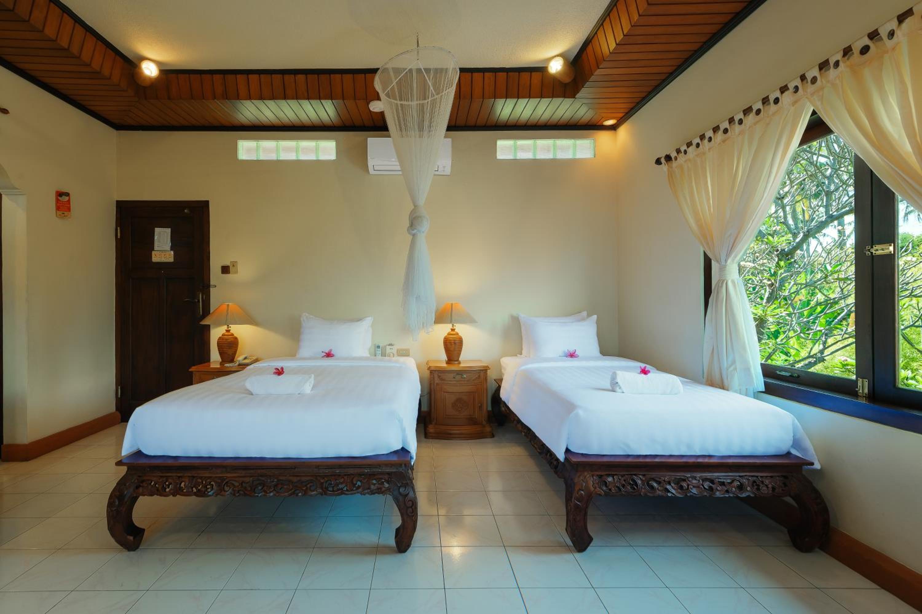 One-Bedroom Villa - Photo 6