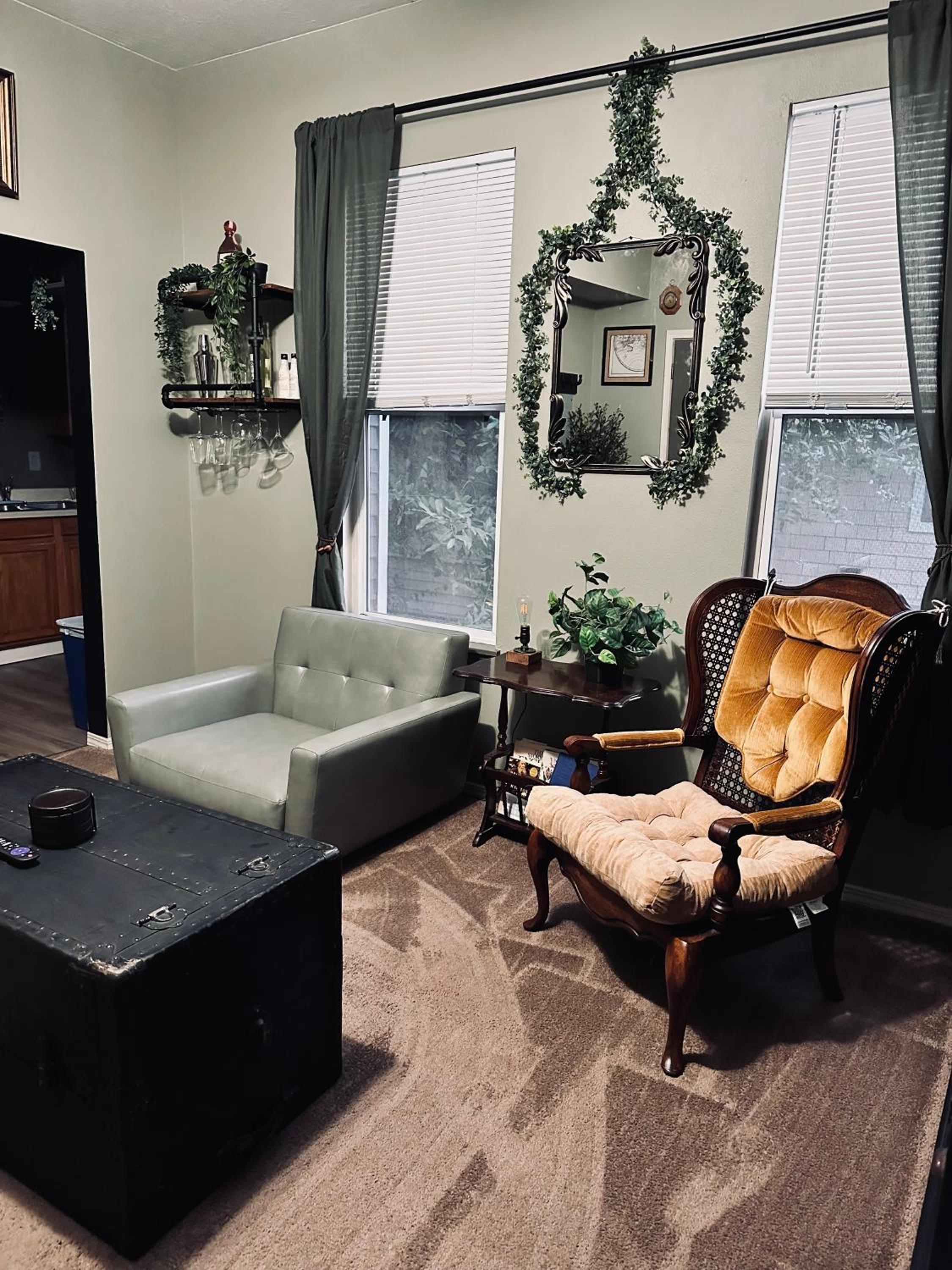 One-Bedroom Apartment photo 3
