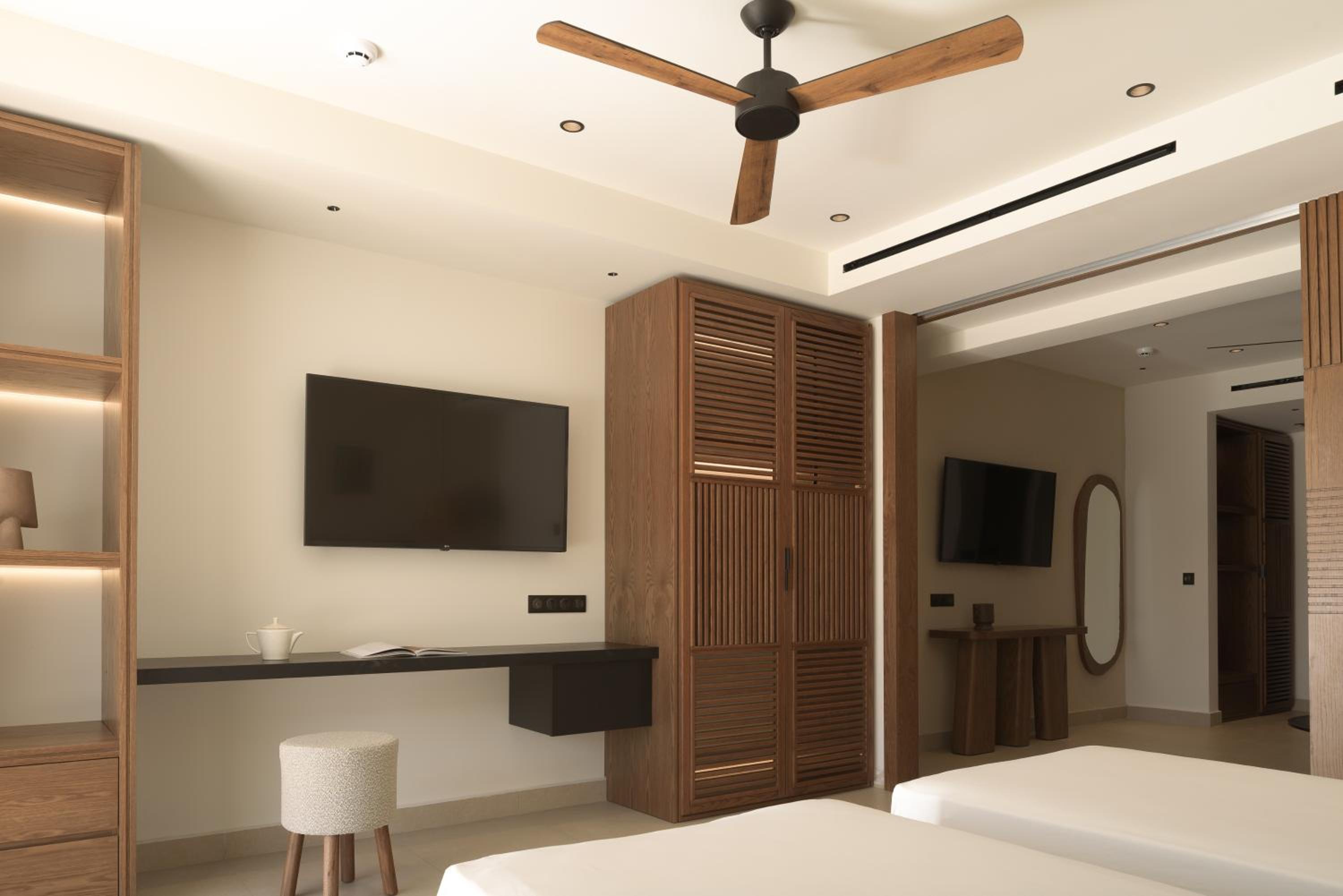 VIP Suite with Private Pool