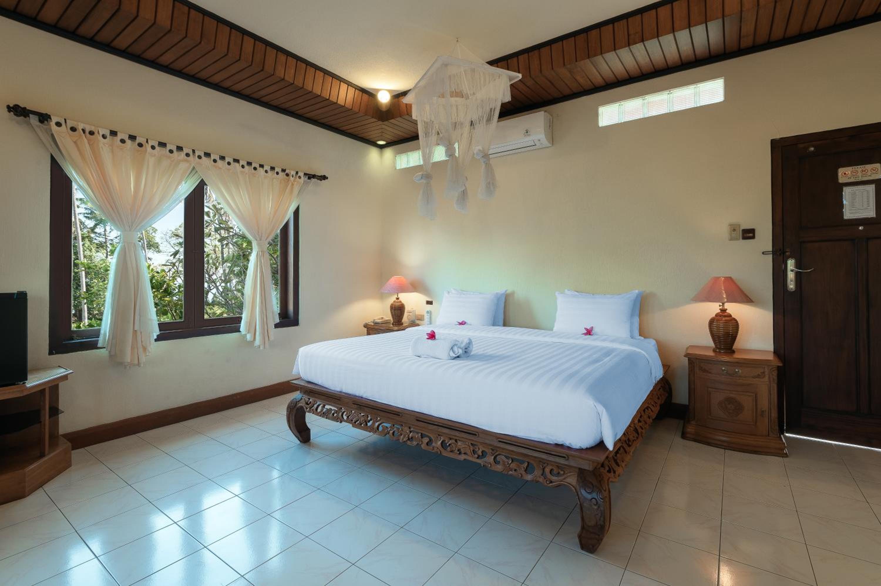 One-Bedroom Villa - Photo 8