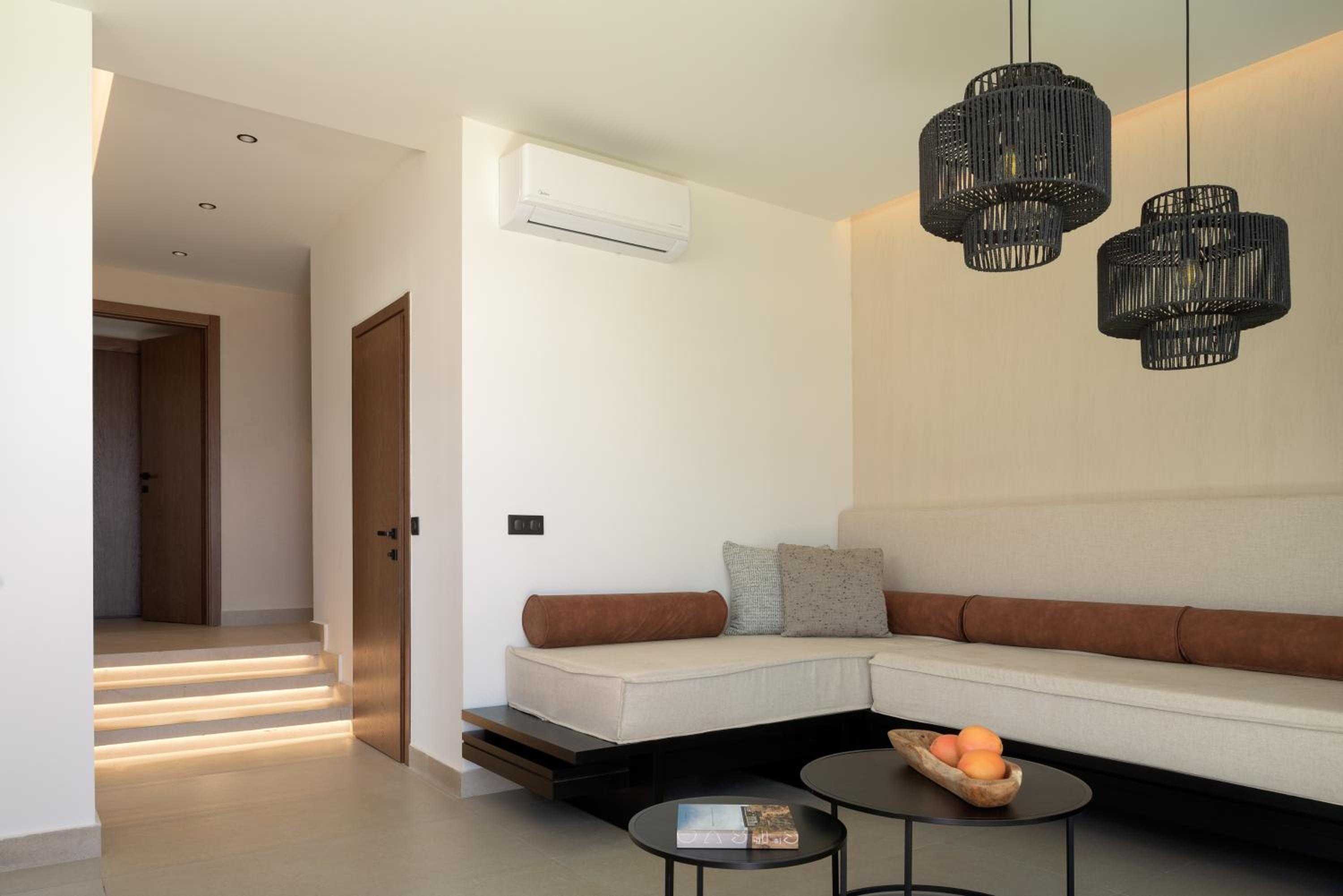 Premium Two-Bedroom Suite thumbnail 6