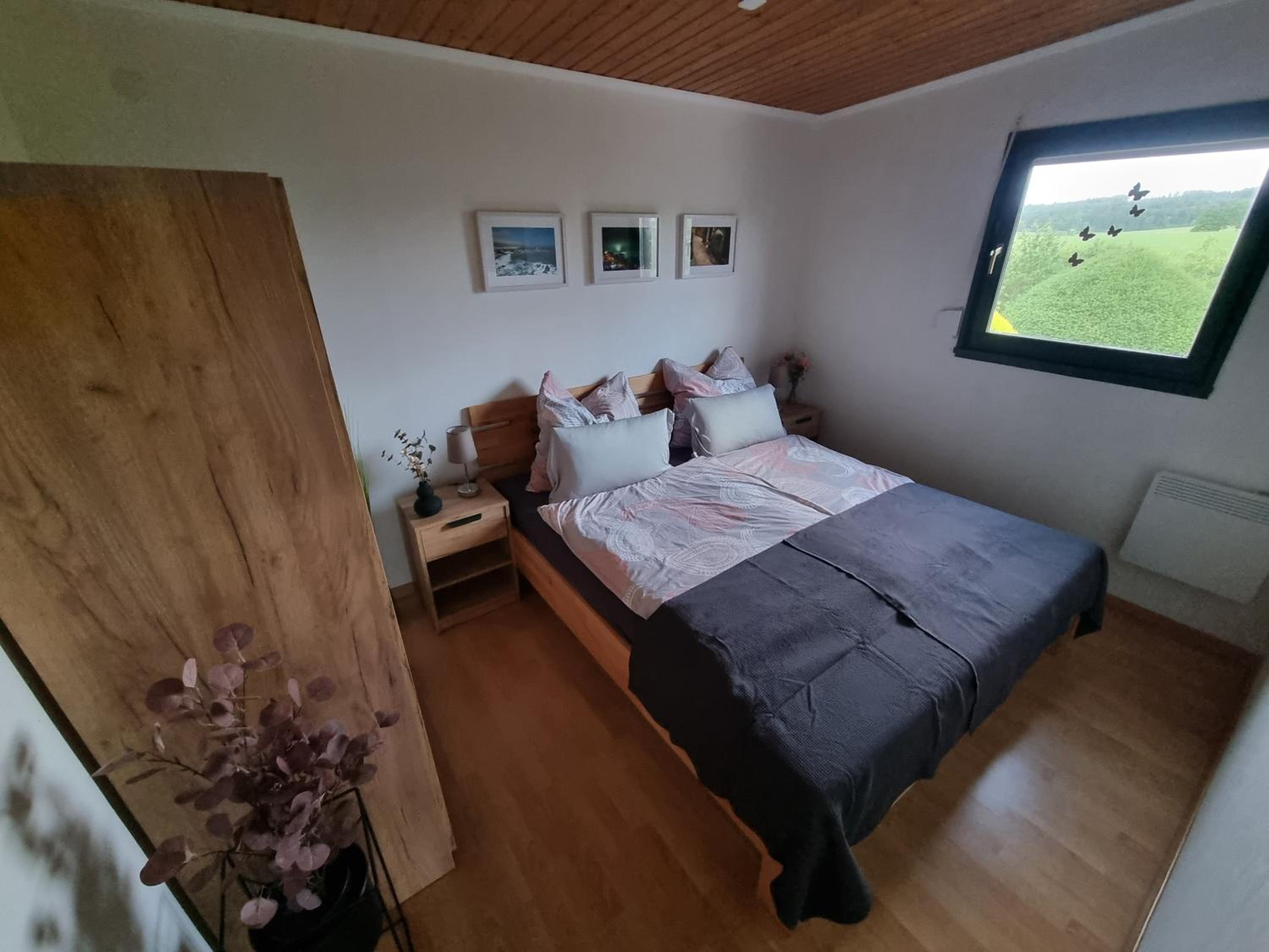 One-Bedroom House photo 2