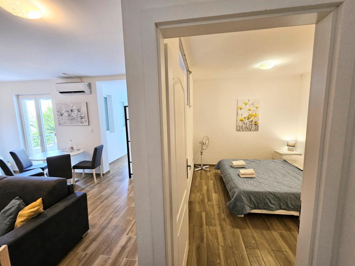 Apartment with Sea View photo 1
