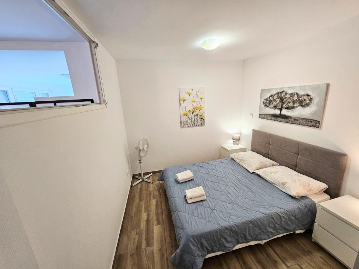 Apartment with Sea View photo 2