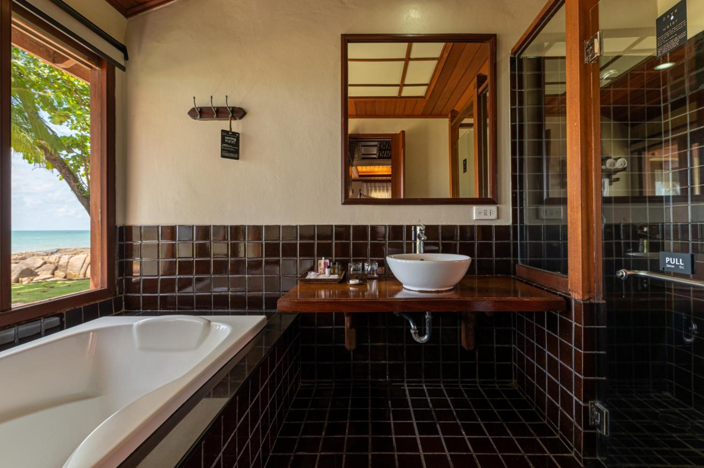 Similan Pearl Villa - Photo 11
