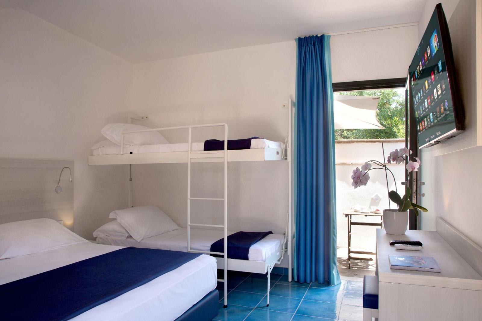 Quadruple Room with Garden View photo 2