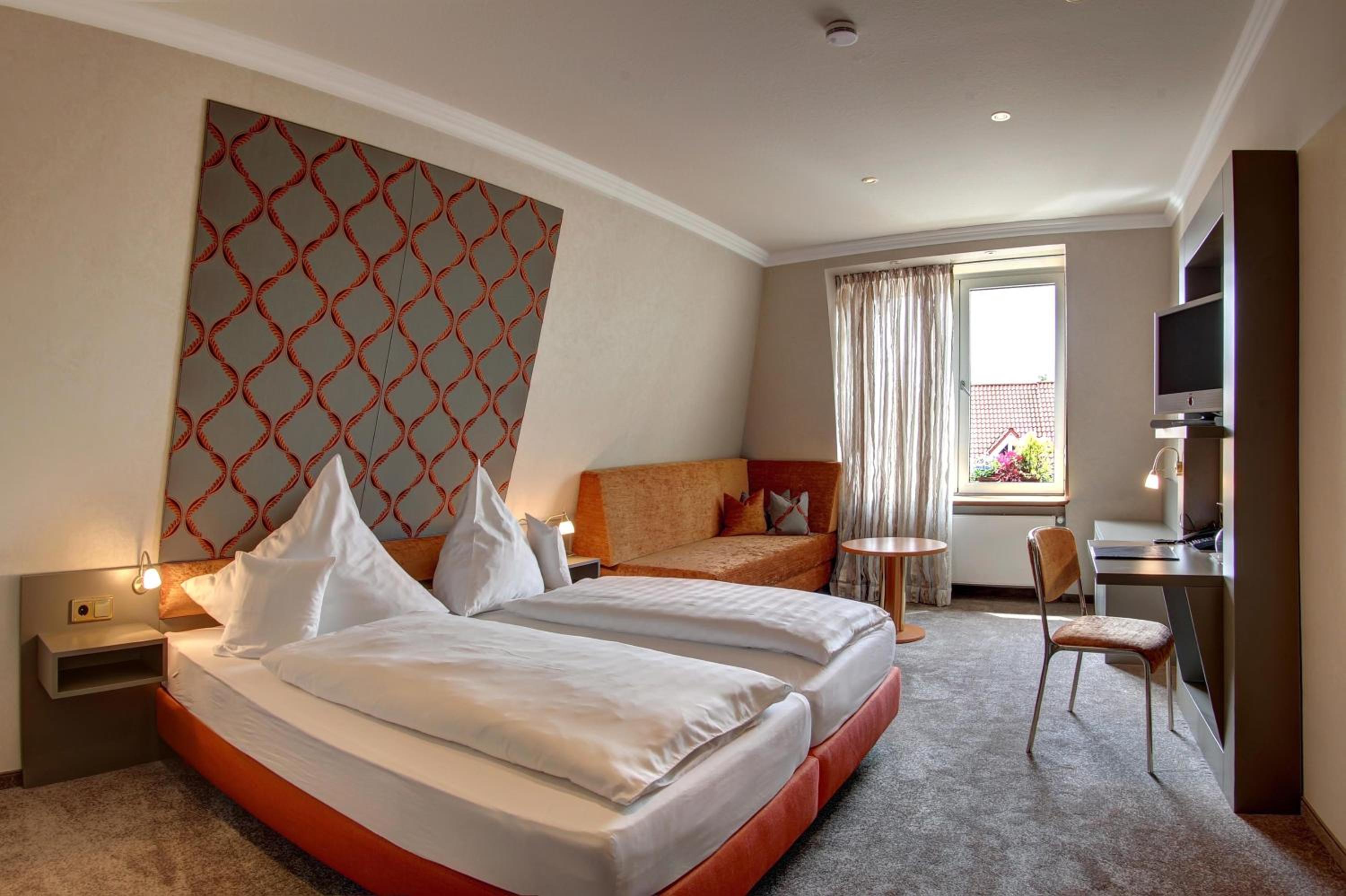 Standard Double Room - Photo 2