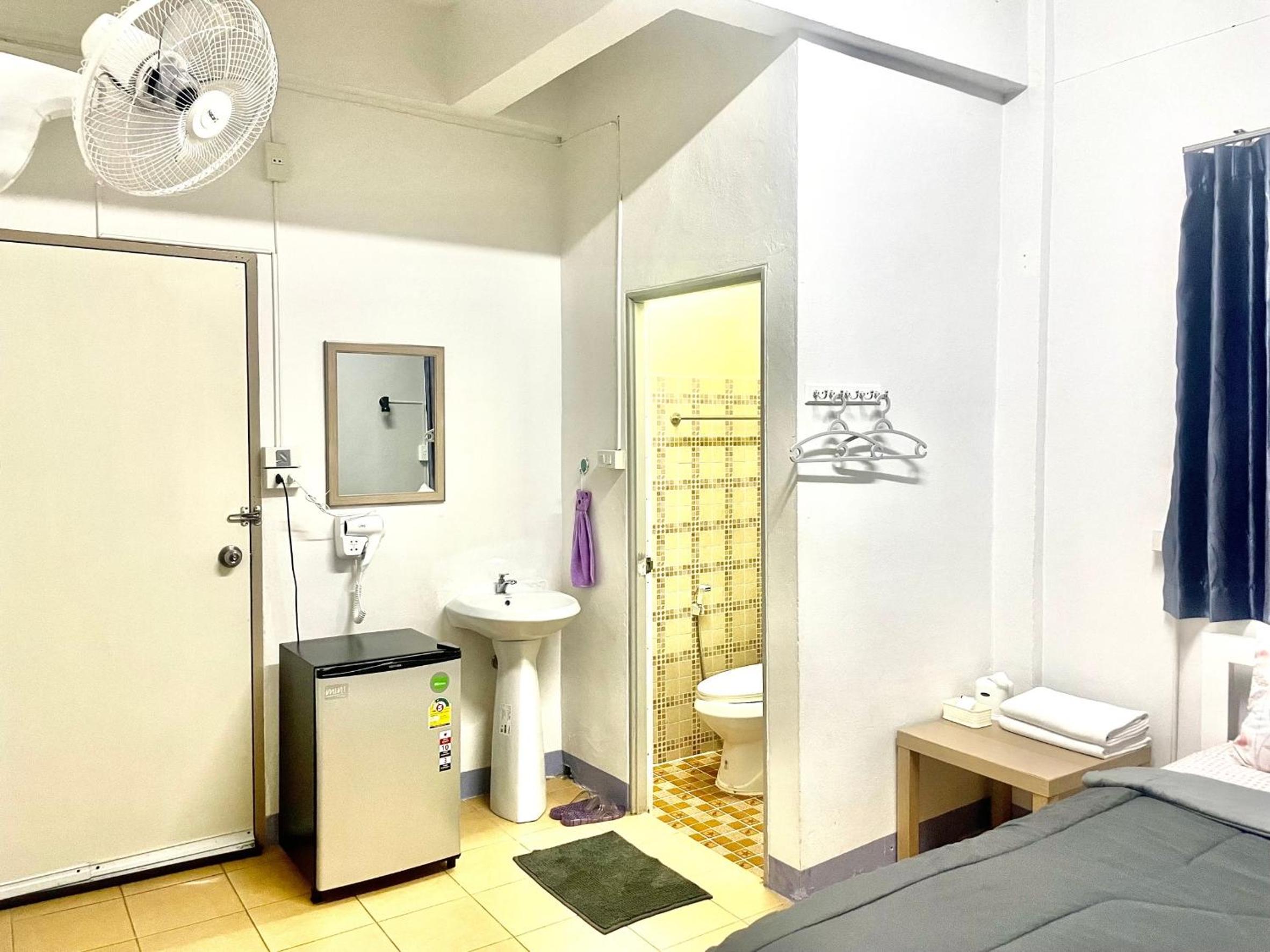 Standard Double Room photo 3