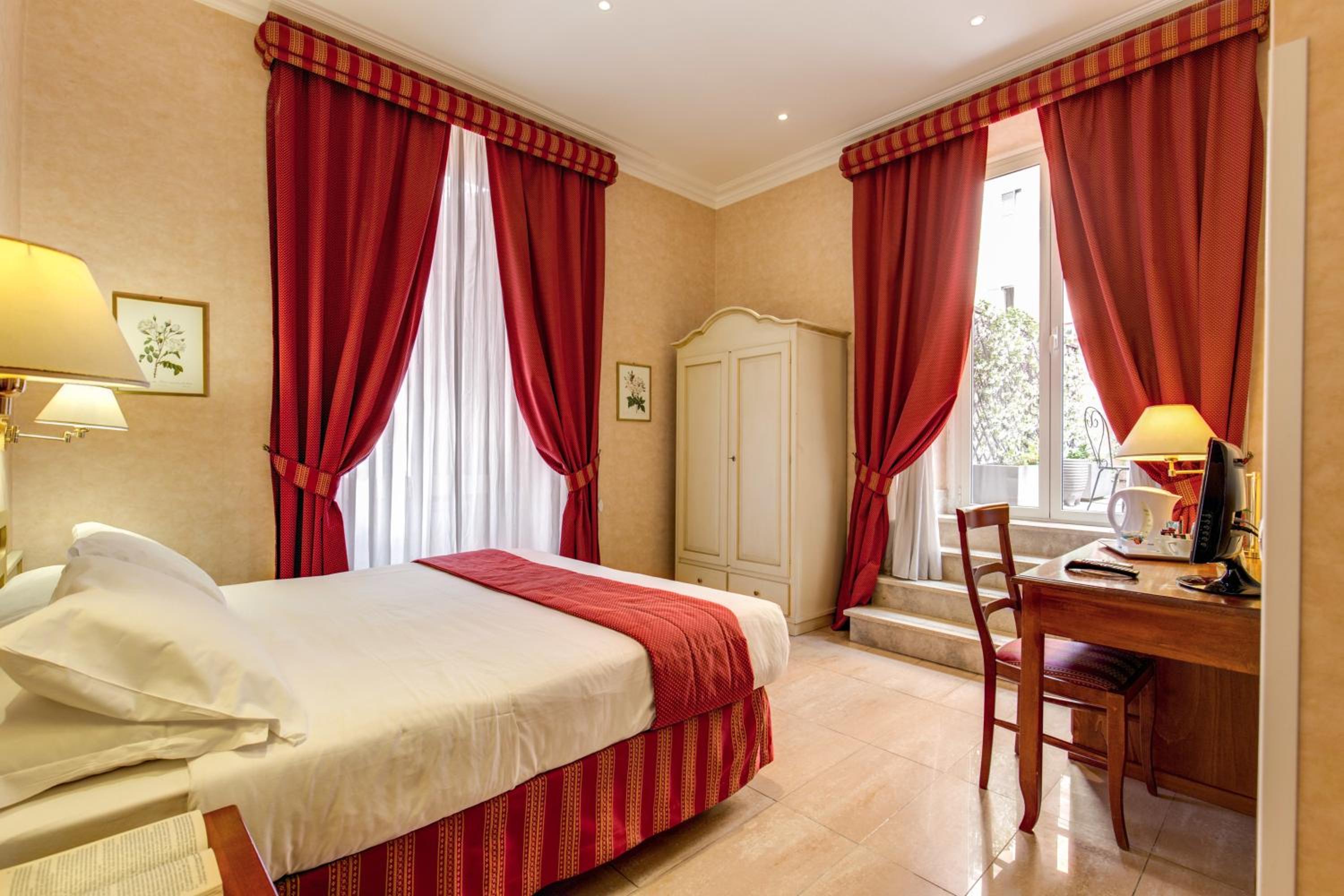 Superior Double or Twin Room photo 1