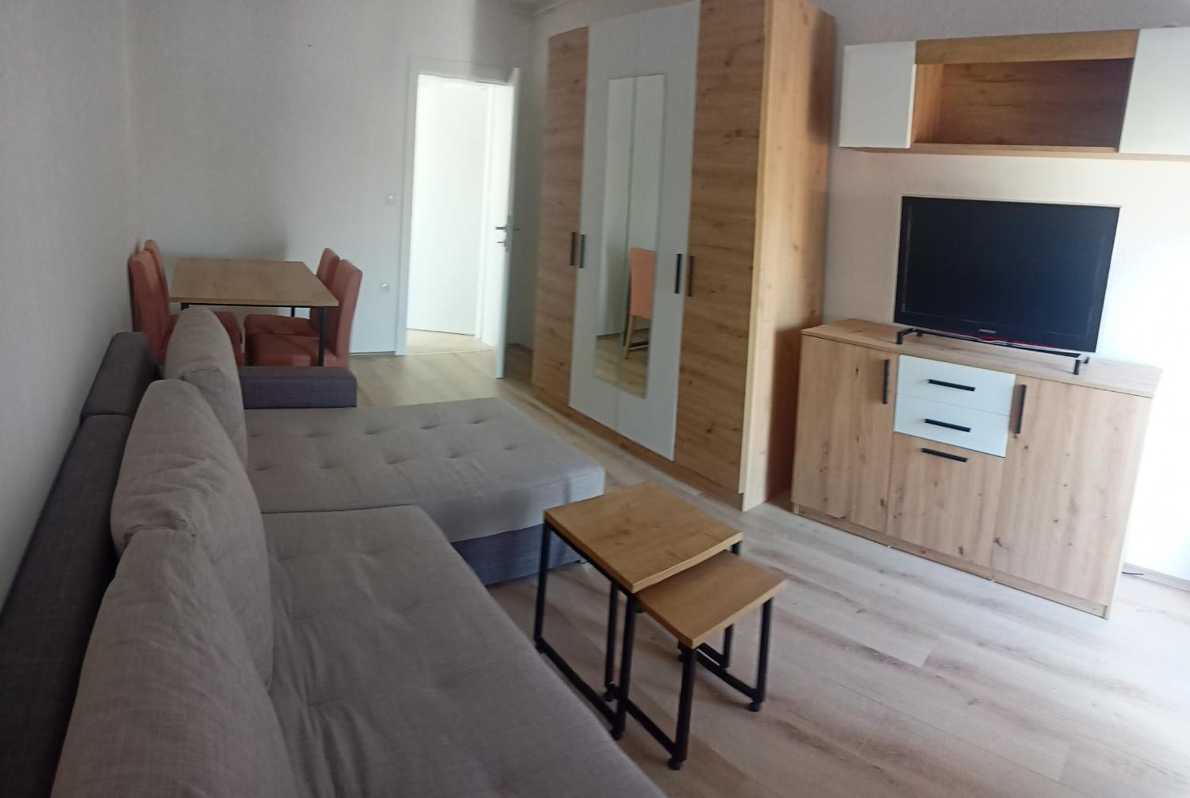Apartment photo 1