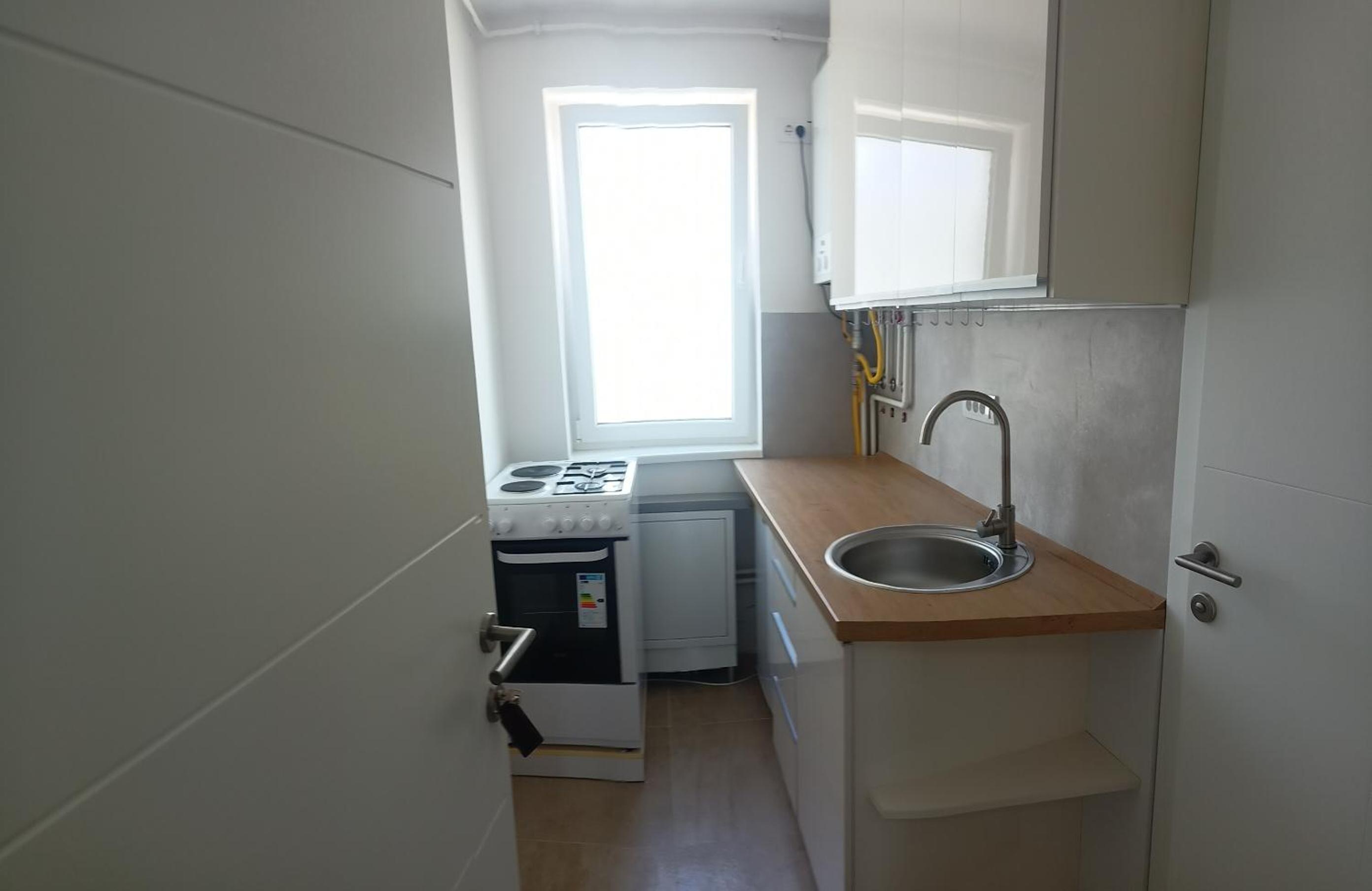 Apartment photo 2