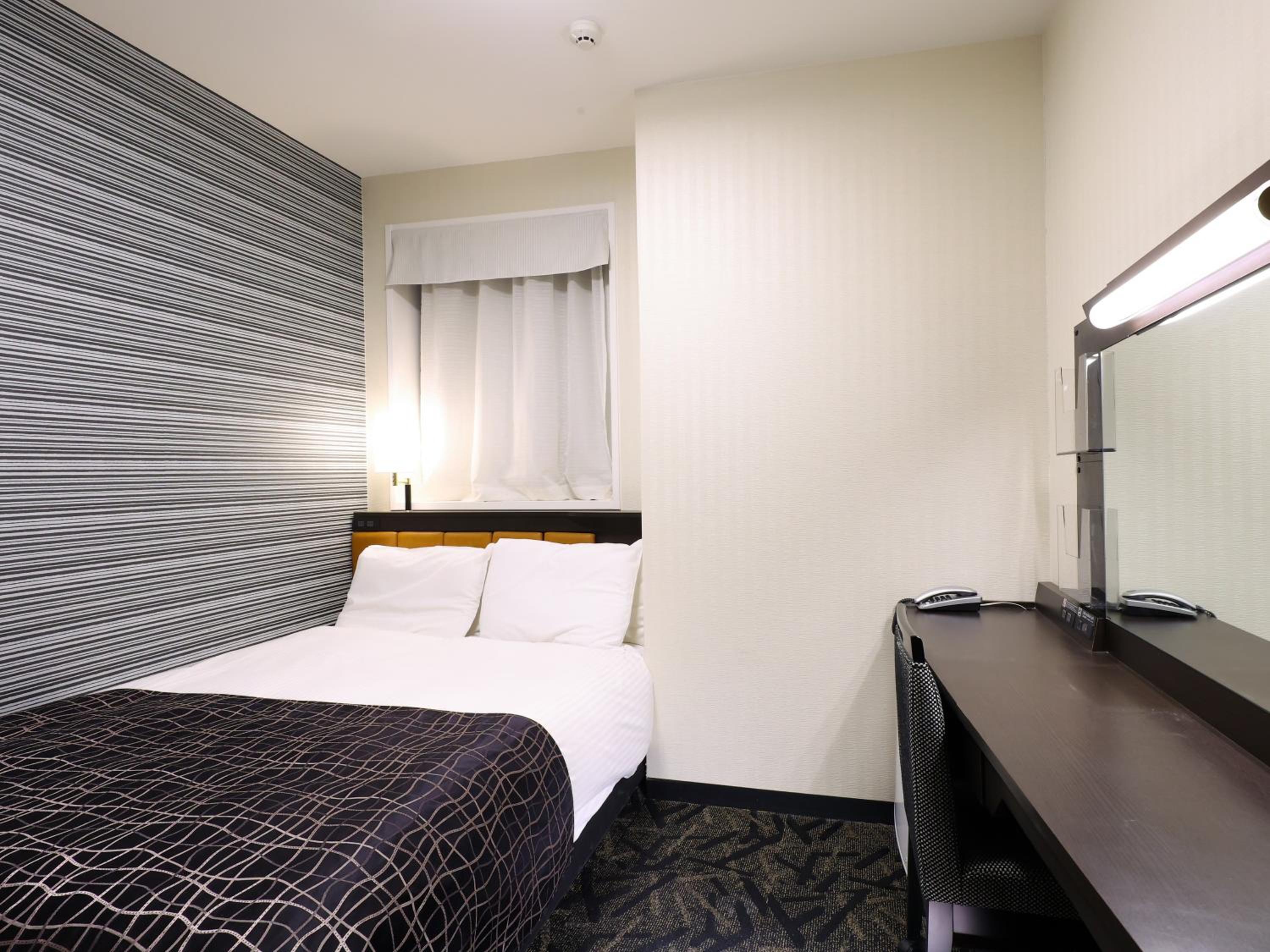 Double Room - Nonsmoking - South Building photo 1