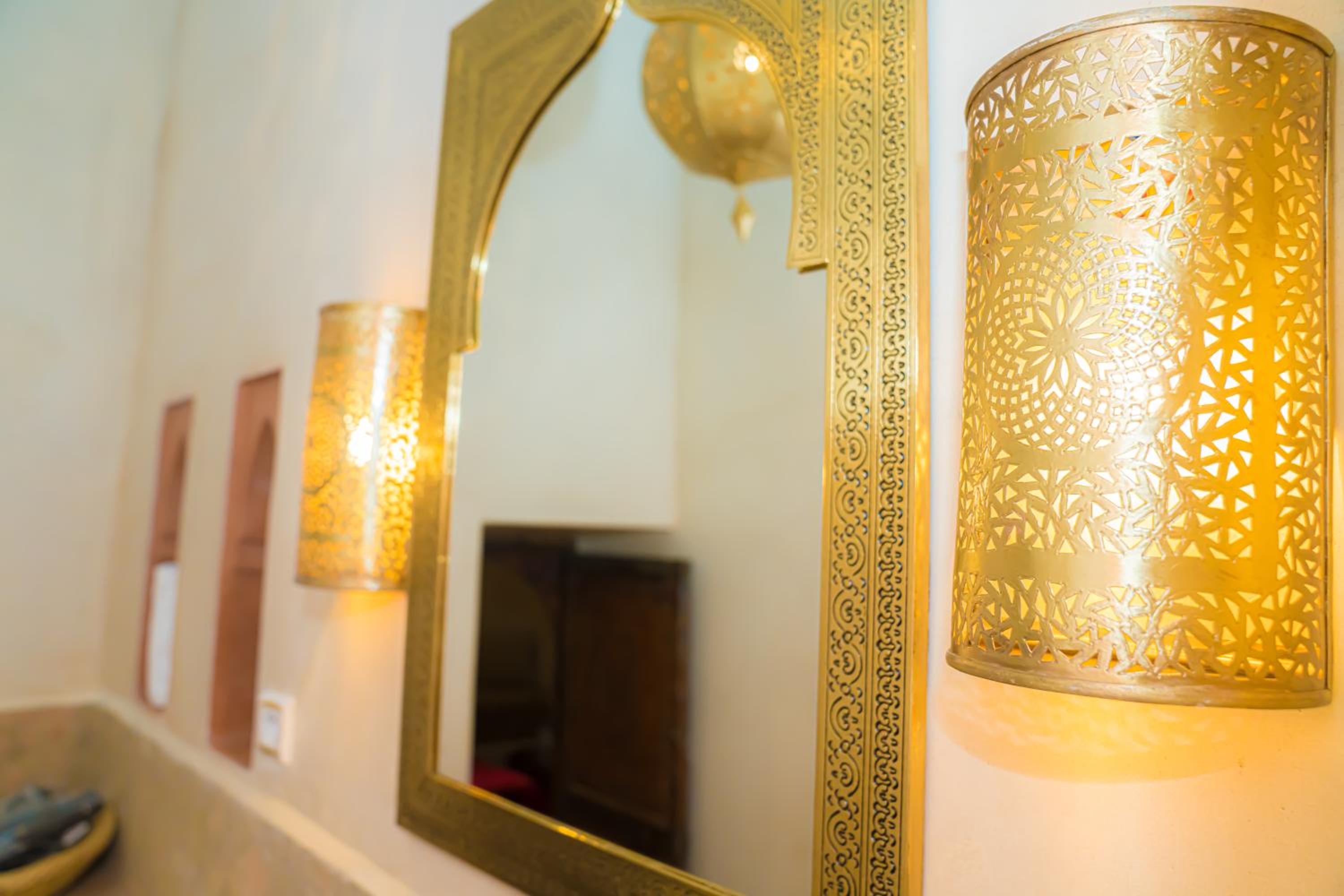 Deluxe Queen Room - Photo 2